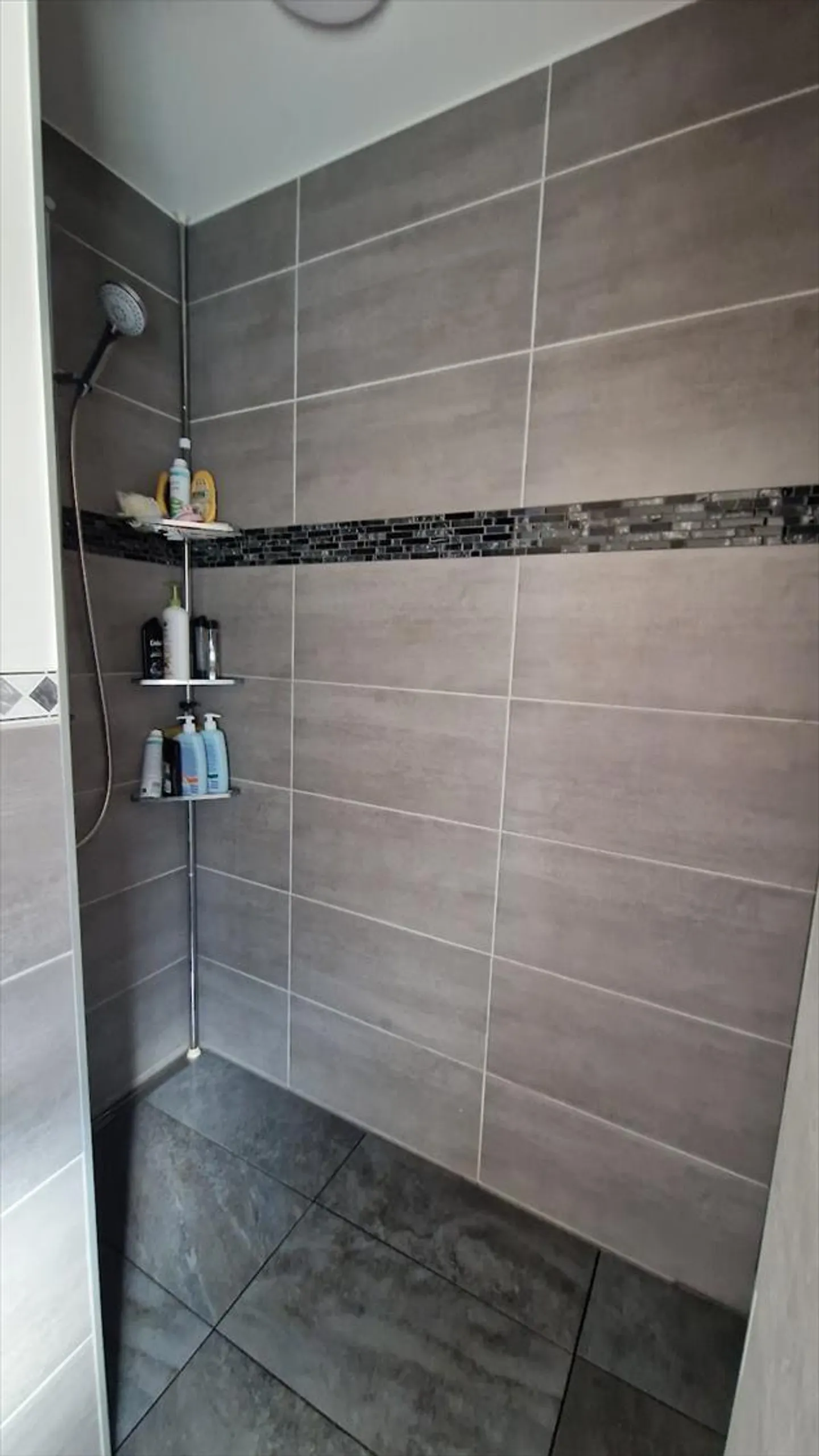 House on 2 Floors - Photo 3 of 13