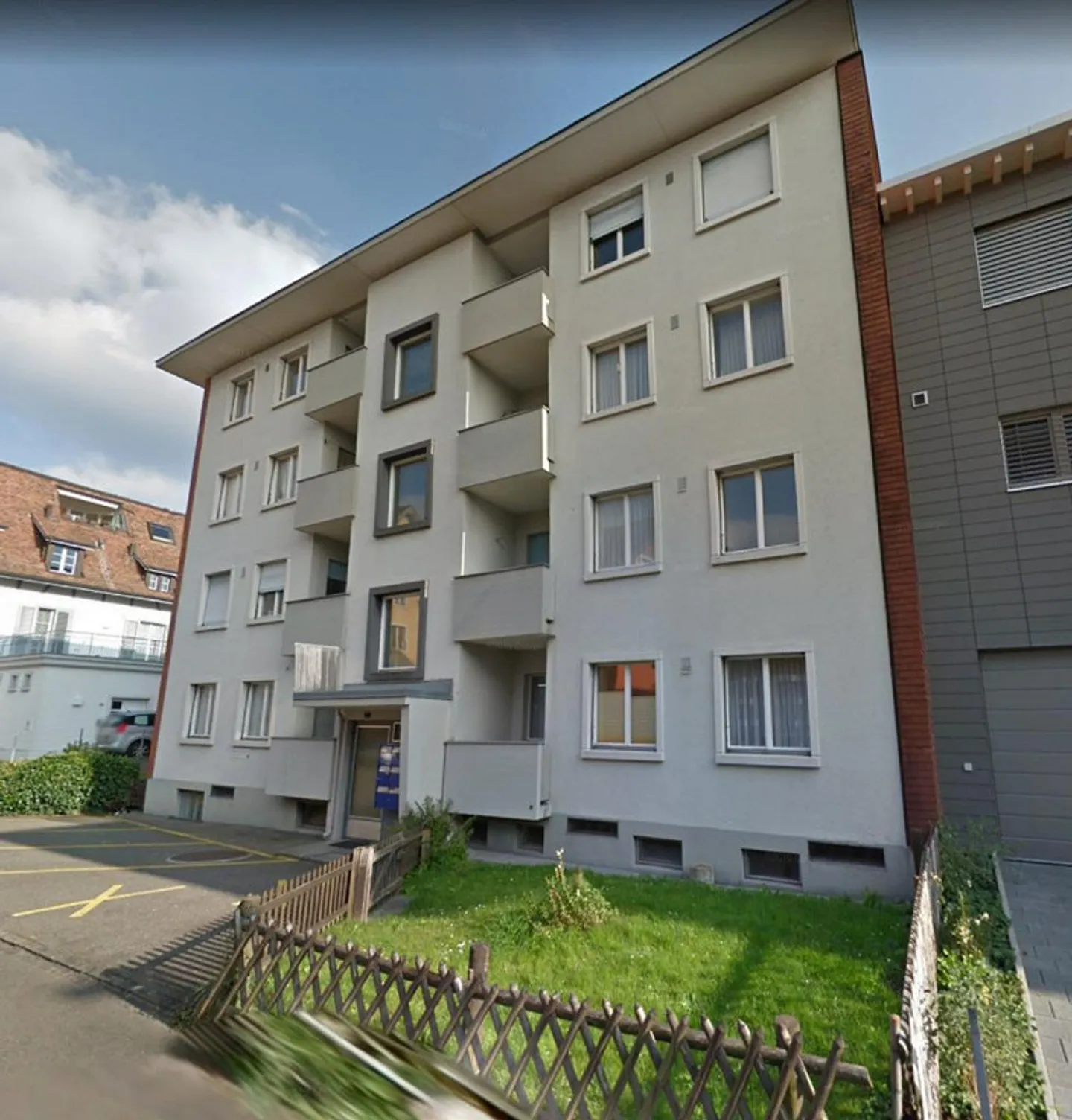 Appartamento luminoso di 4,5 stanze a Wettngen - Foto 1 di 10
