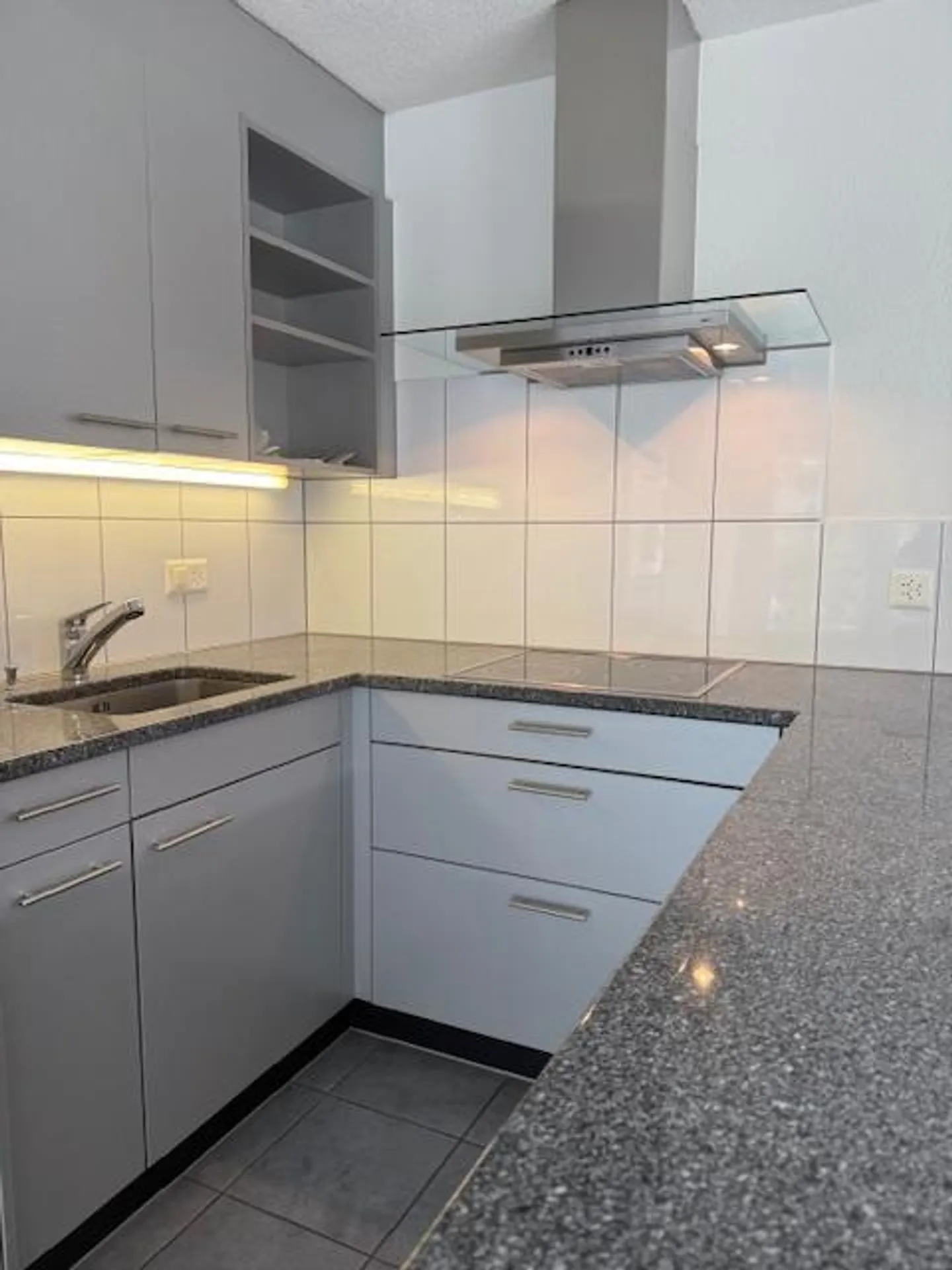 Helle 4.5-Zimmer-Wohnung mit Balkon und schöner Aussicht in Toffen - Photo 2 of 10