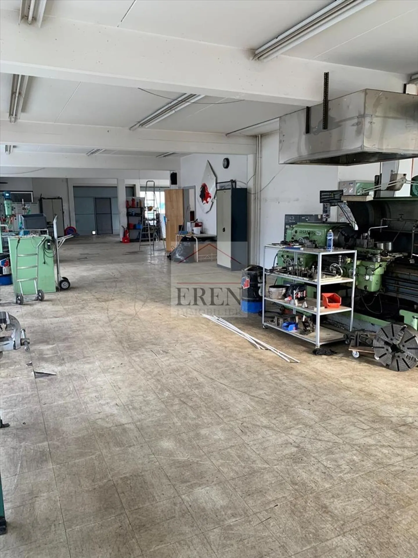Officina - Hall: Grande area in affitto a Conthey - Foto 8 di 13