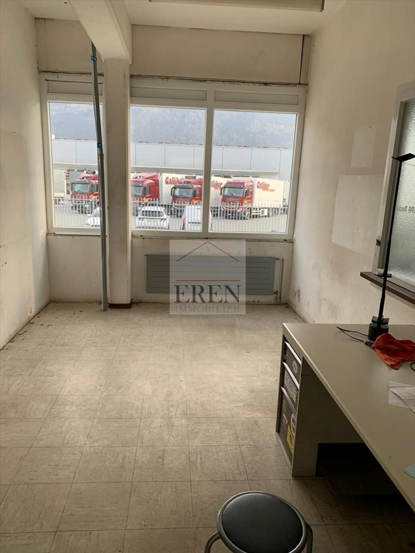 Officina - Hall: Grande area in affitto a Conthey - Foto 11 di 13