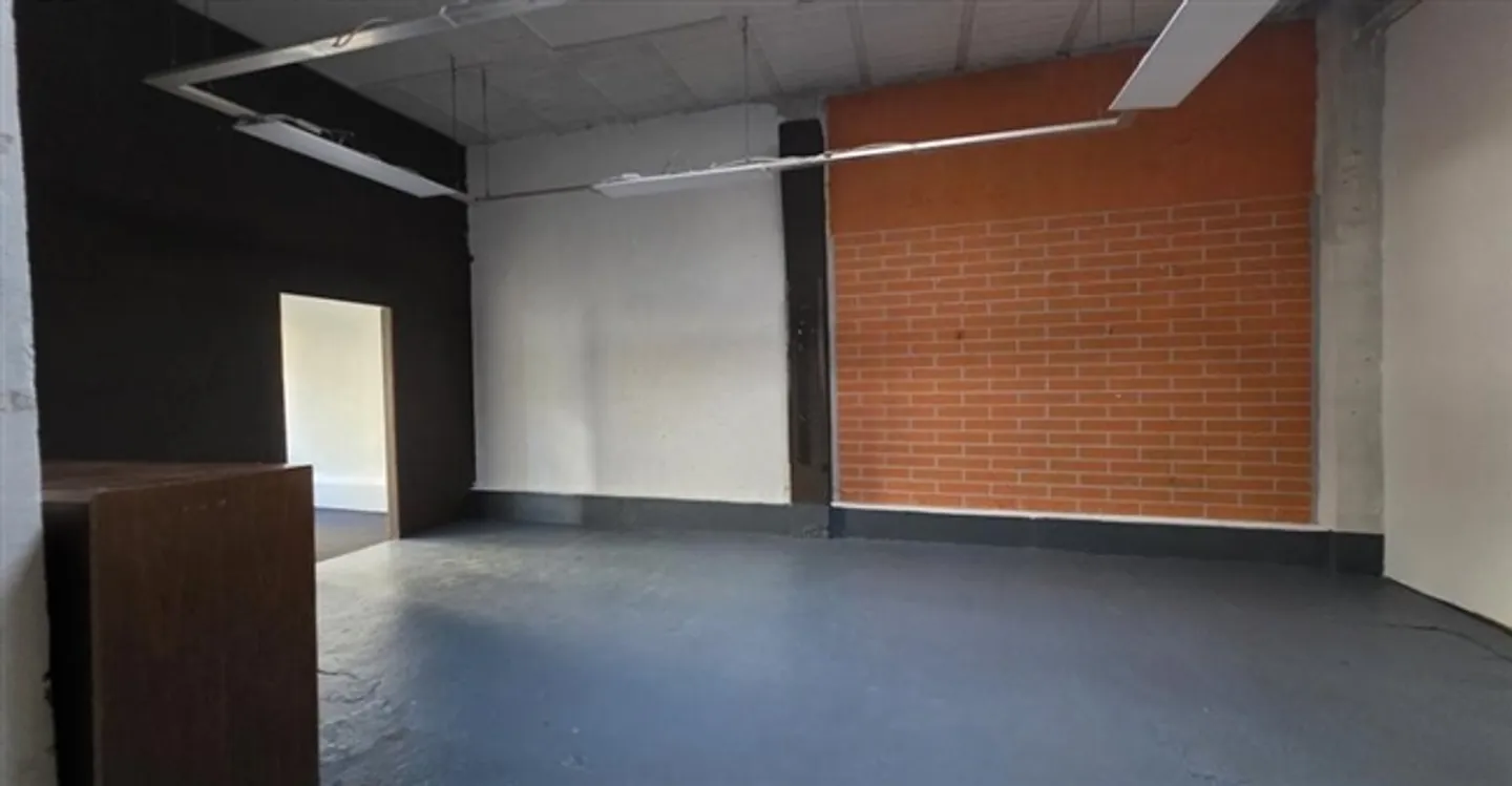 Deposito - Foto 5 di 6