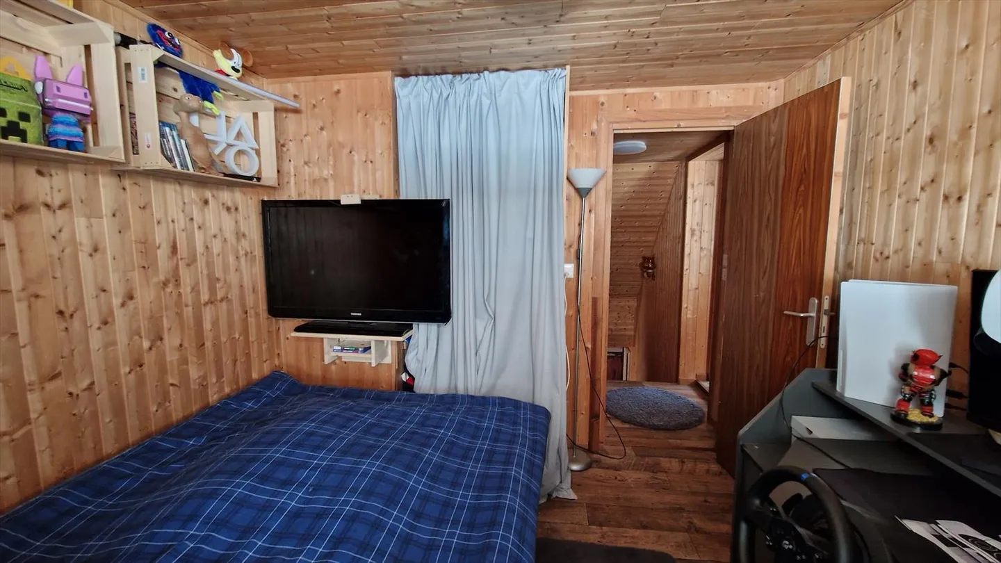 Charmante maison familiale avec 7,5 pièces à Perrefitte - Photo 5 sur 13