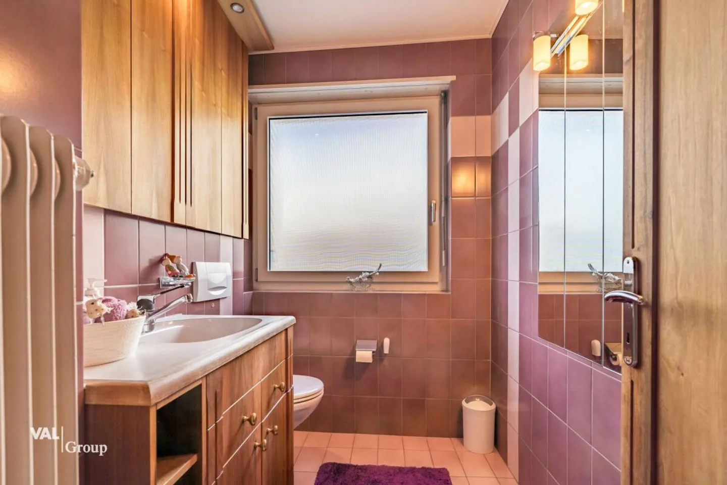 Ampio spazio per la famiglia - appartamento generoso di 6,5 stanze con camino e balconi - Foto 13 di 20