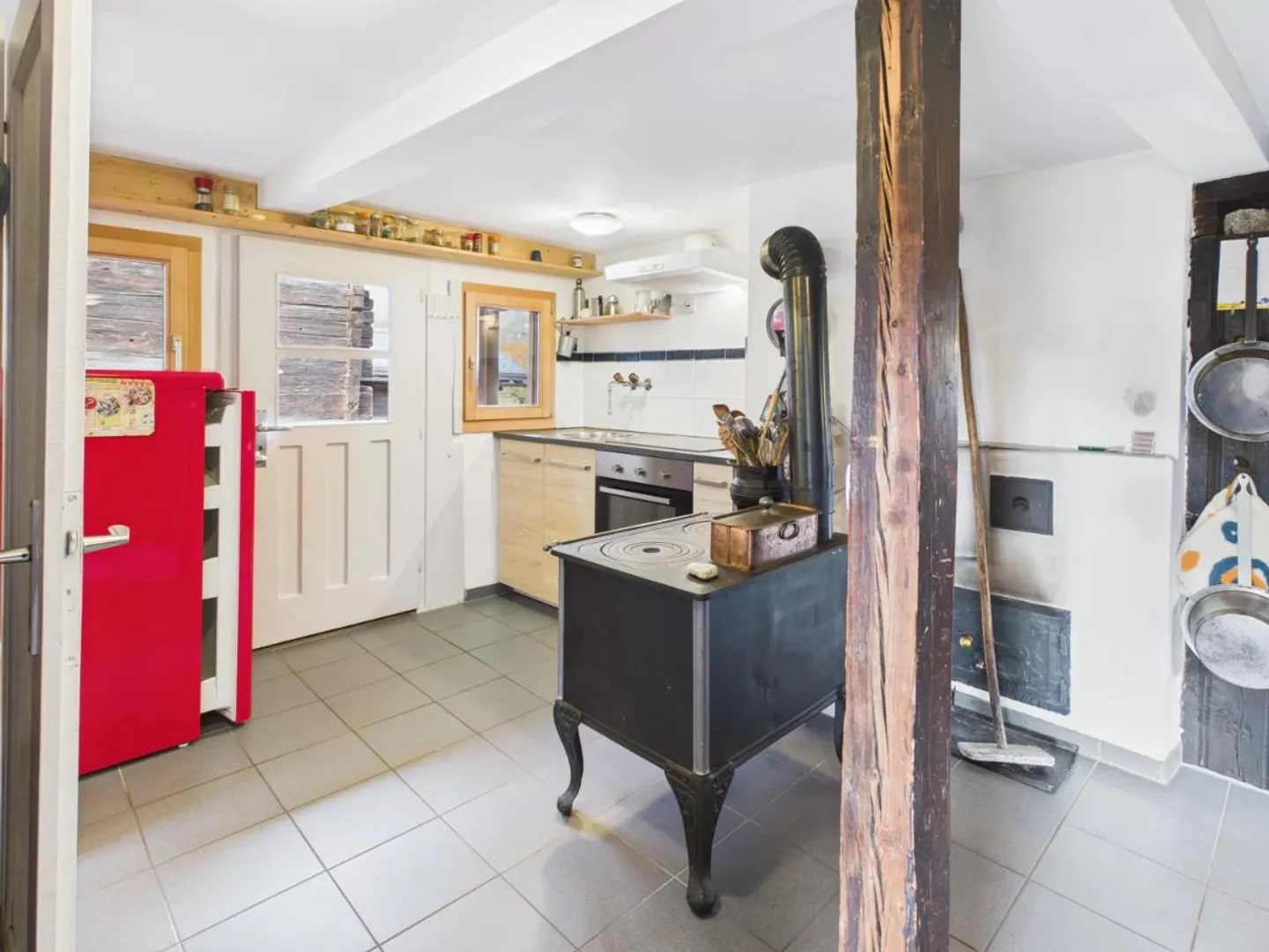 Lovingly renovated apartment near Bellwald - Photo 4 of 10