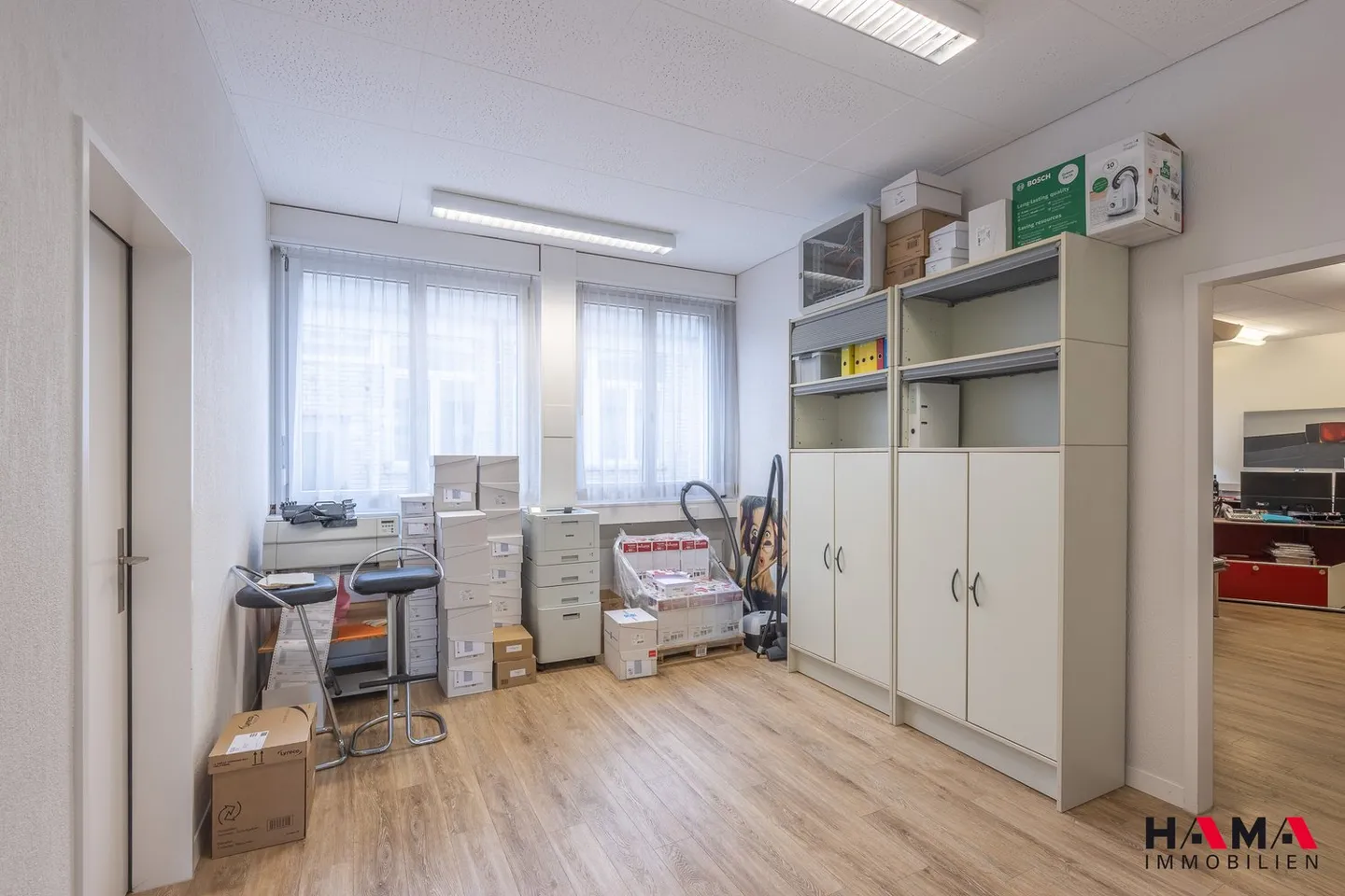 Ampie sedi per uffici in una posizione centrale - Foto 8 di 13