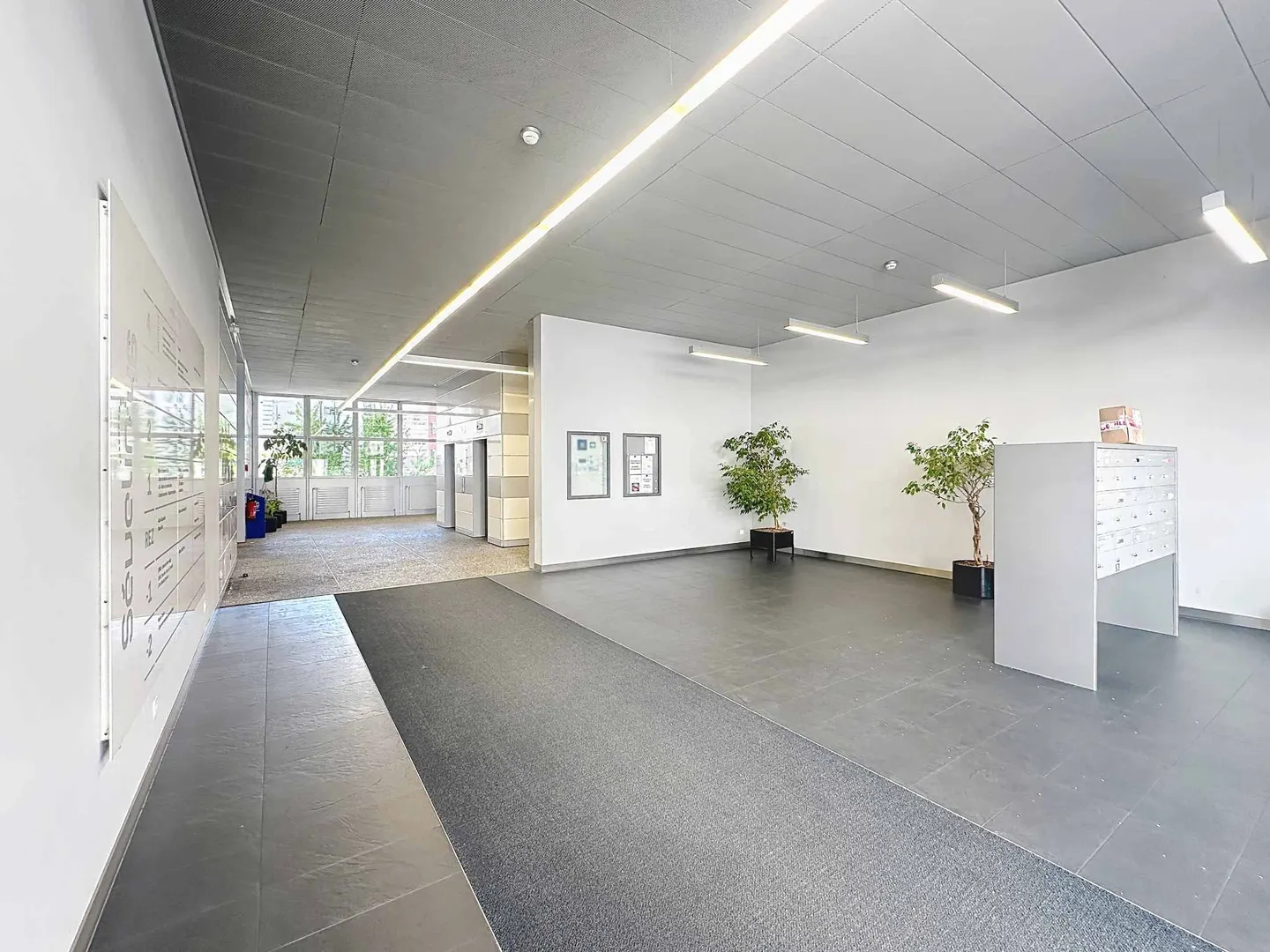 Innovative Space in the Heart of Lausanne - Ideal for Laboratories, Cleantech & Industry - Photo 7 of 10