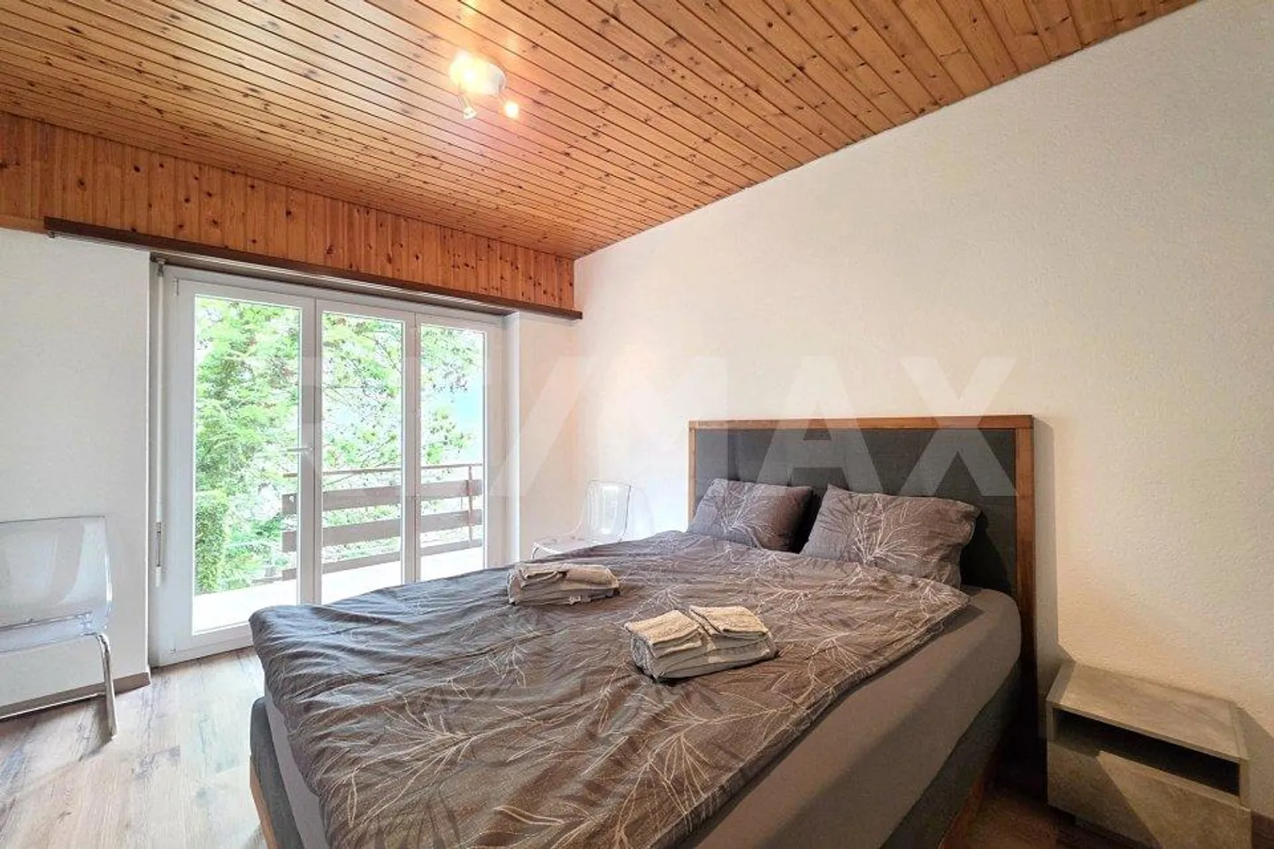 Cozy 2.5 Room Apartment with Private Terrace in Leuk-Stadt - Photo 7 of 12