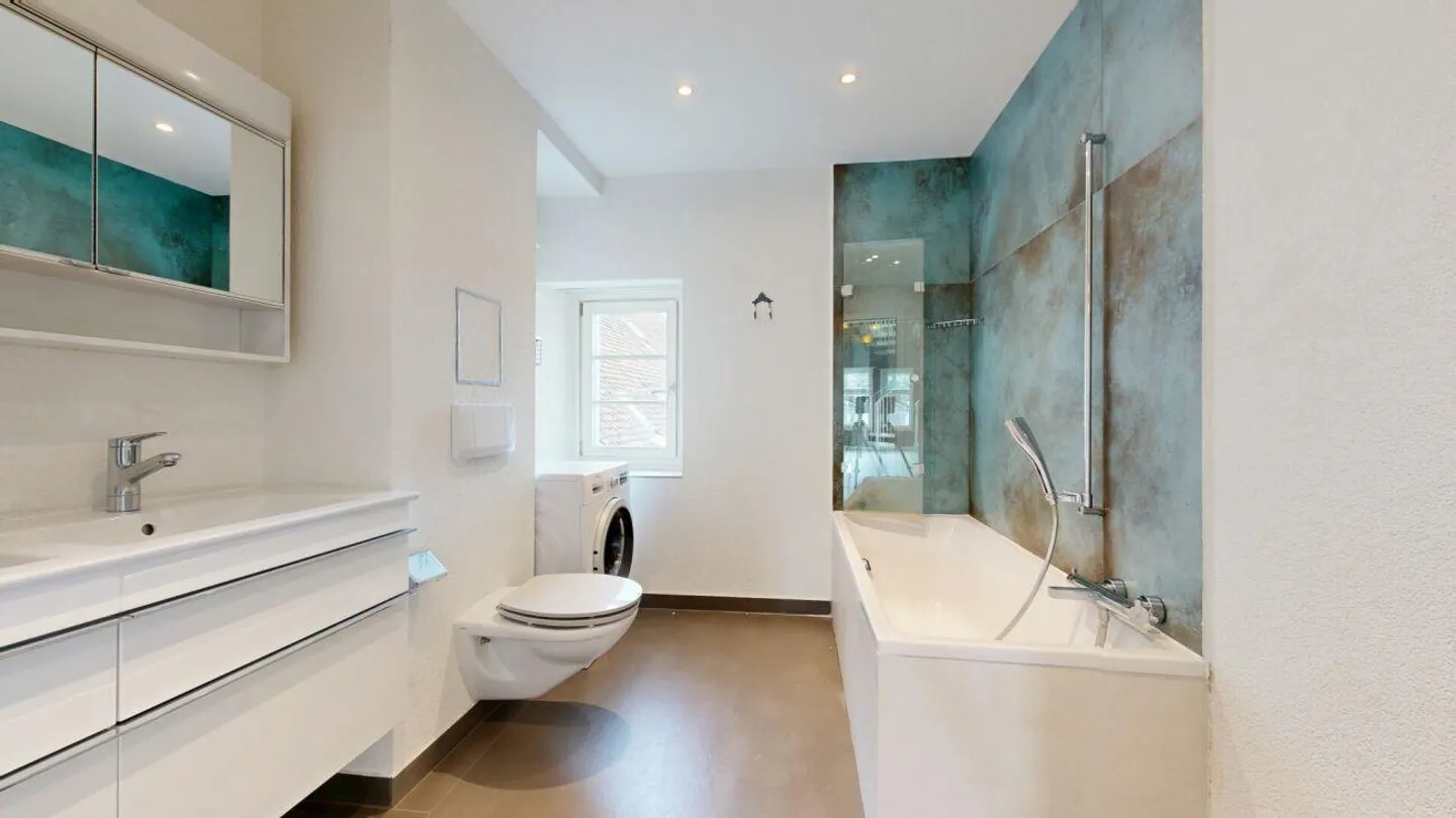 Appartement en duplex moderne de 4,5 pièces avec jardin - Photo 8 sur 15