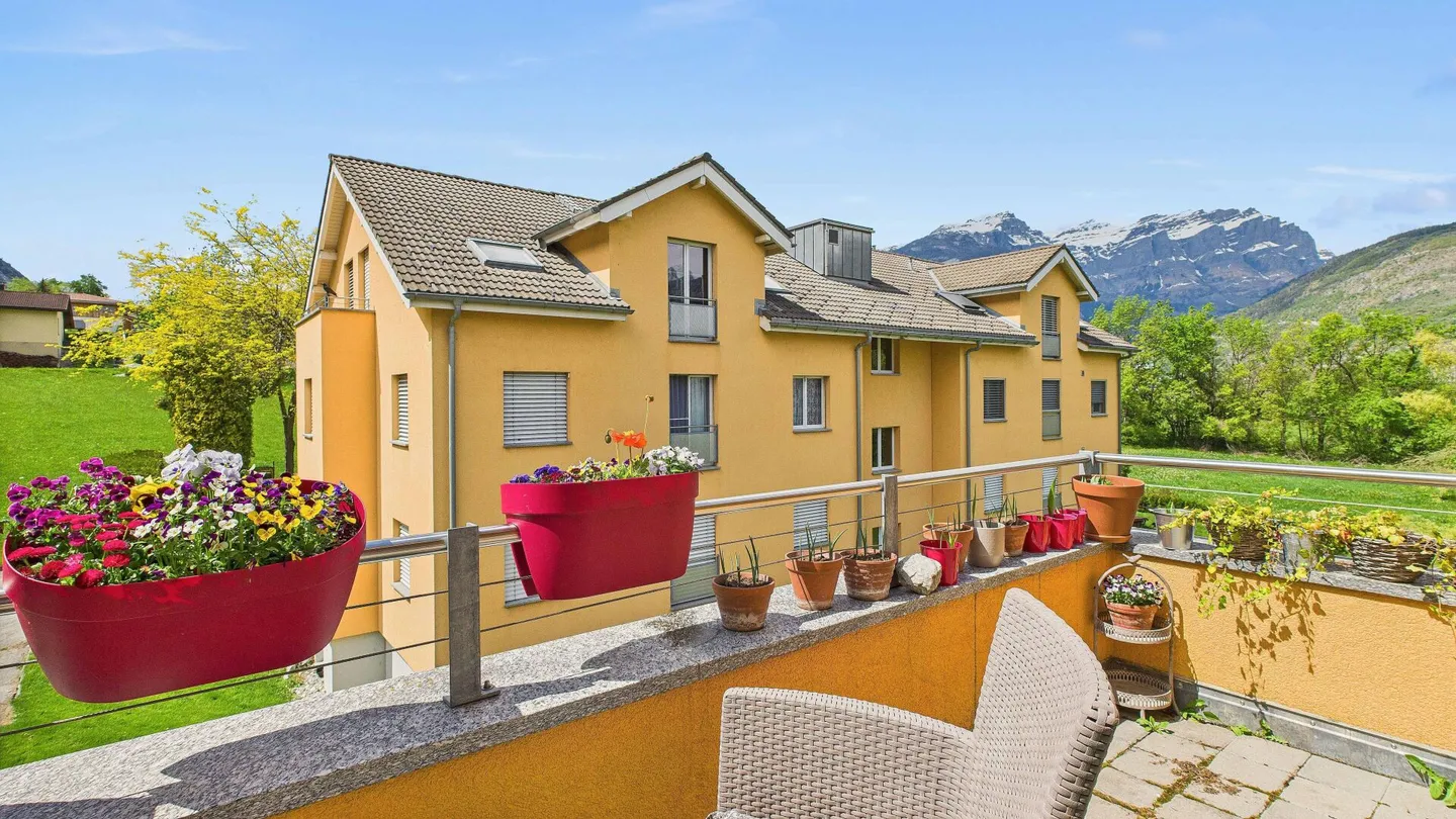 Appartement sous les toits de 4,5 pièces avec balcon à Susten (Feithieren) - Photo 8 sur 10