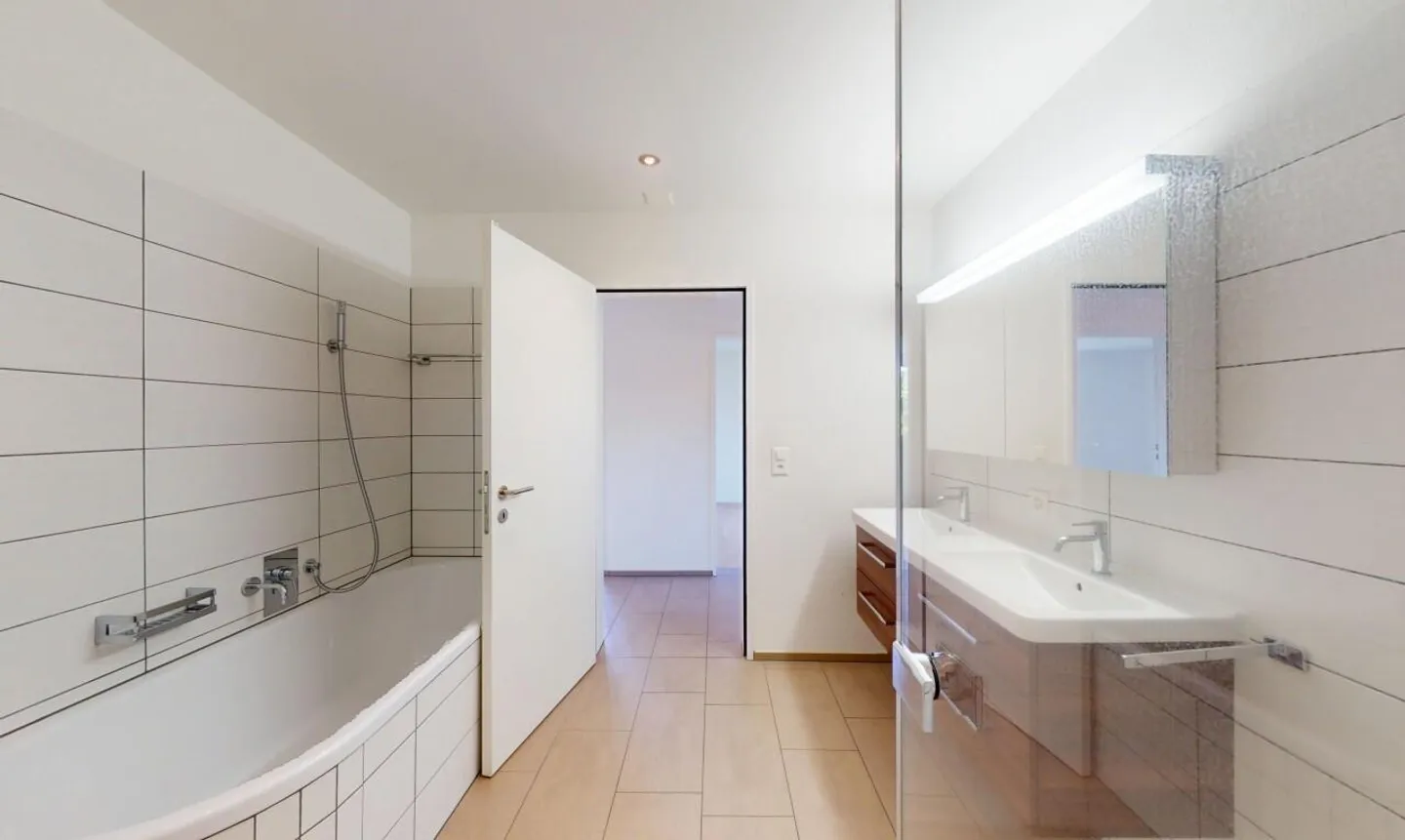 5.5 Room Maisonette Apartment with Covered Loggia - Photo 10 of 11