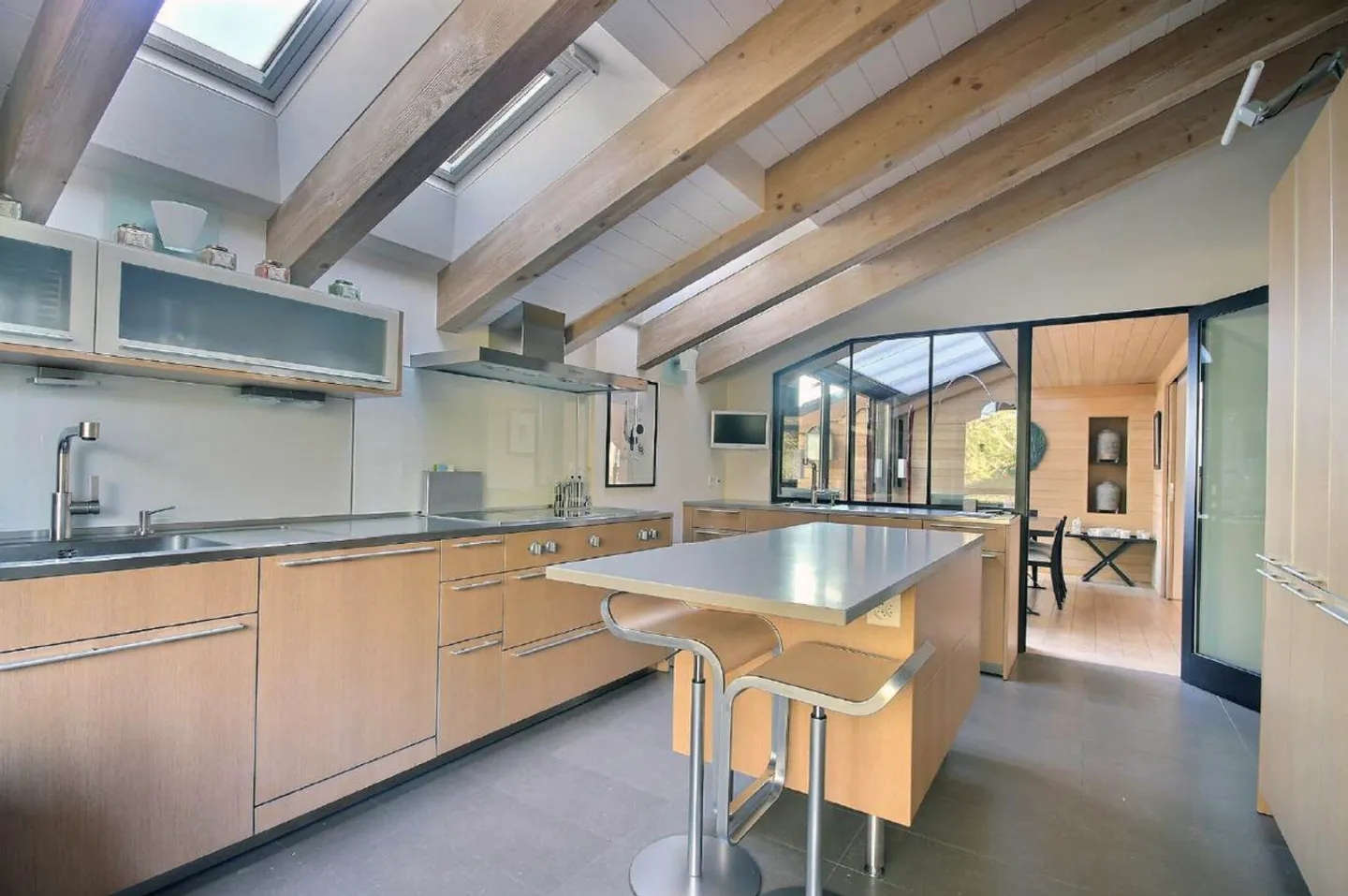 Luxury Attic with Alpine Views - Photo 5 of 15