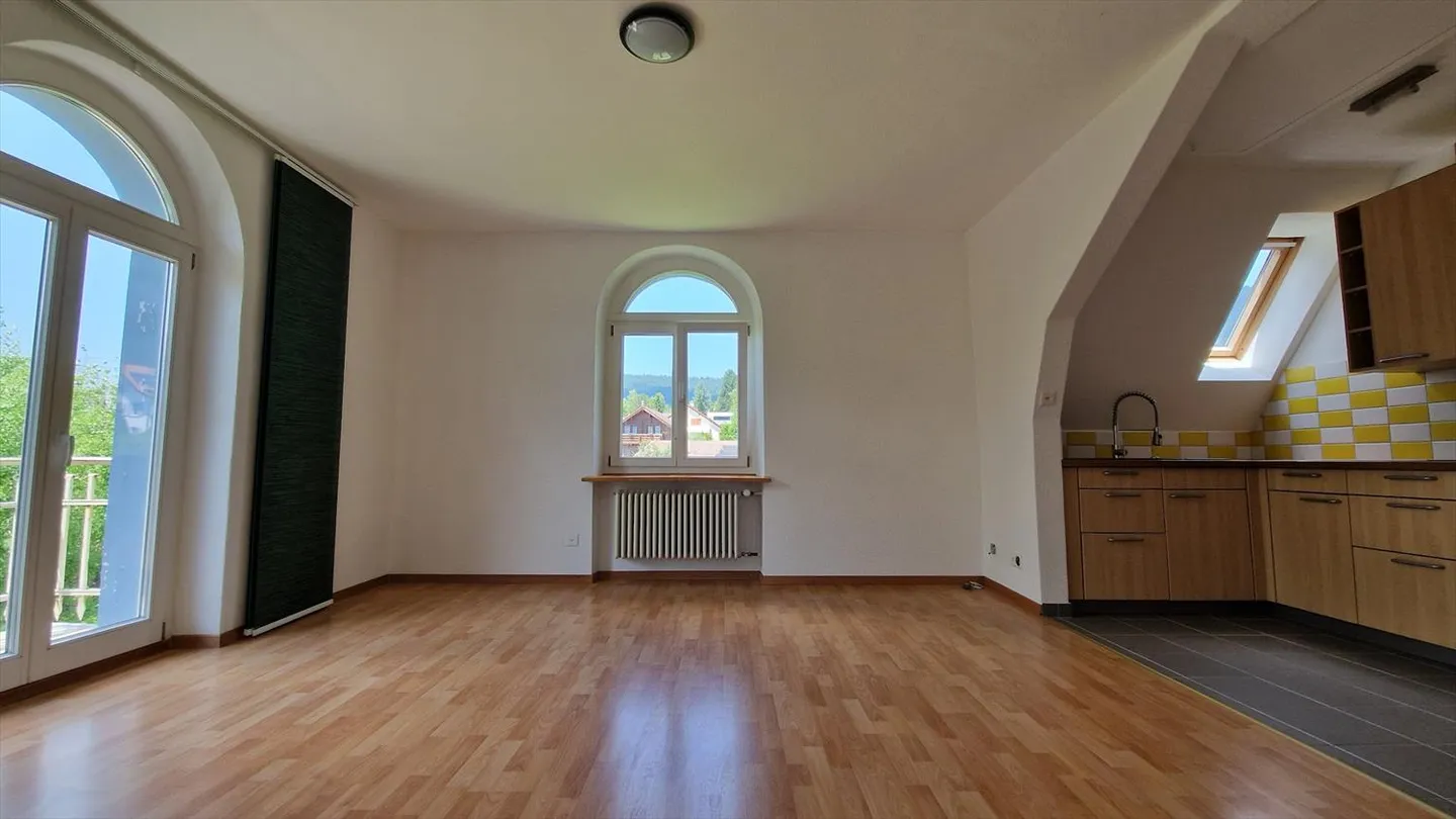 Edificio residenziale 9 stanze - Foto 3 di 13