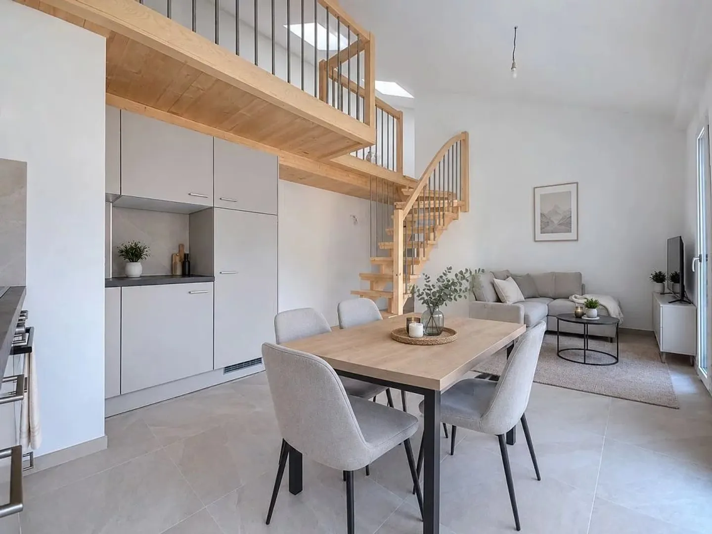 Appartamento Duplex Incantevole - Foto 3 di 10