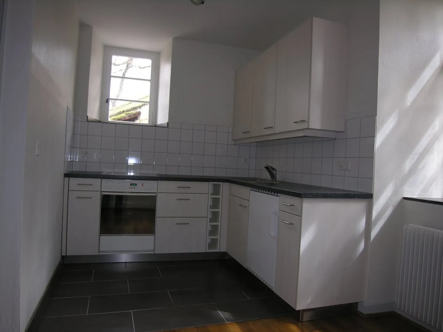 Beautiful 1-room apartment right by Joggeli - Photo 4 of 9