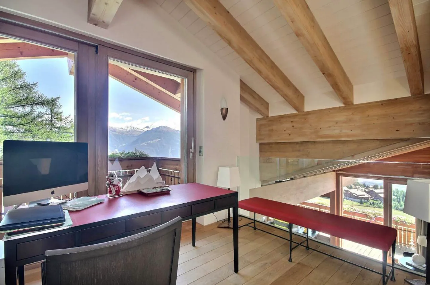 Luxury Attic with Alpine Views - Photo 12 of 15