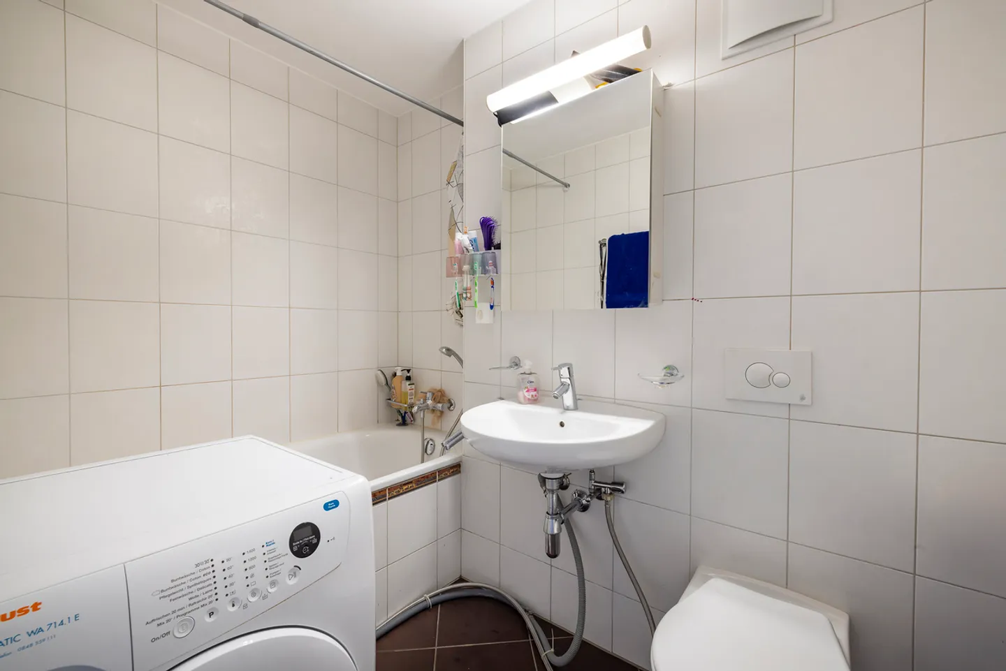 APPARTAMENTO DI 4.5 LOCALI CON GIARDINO IN CONDOMINIO - Foto 8 di 9