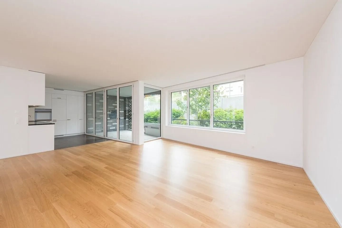 Appartement urbain avec design contemporain - Photo 2 sur 6