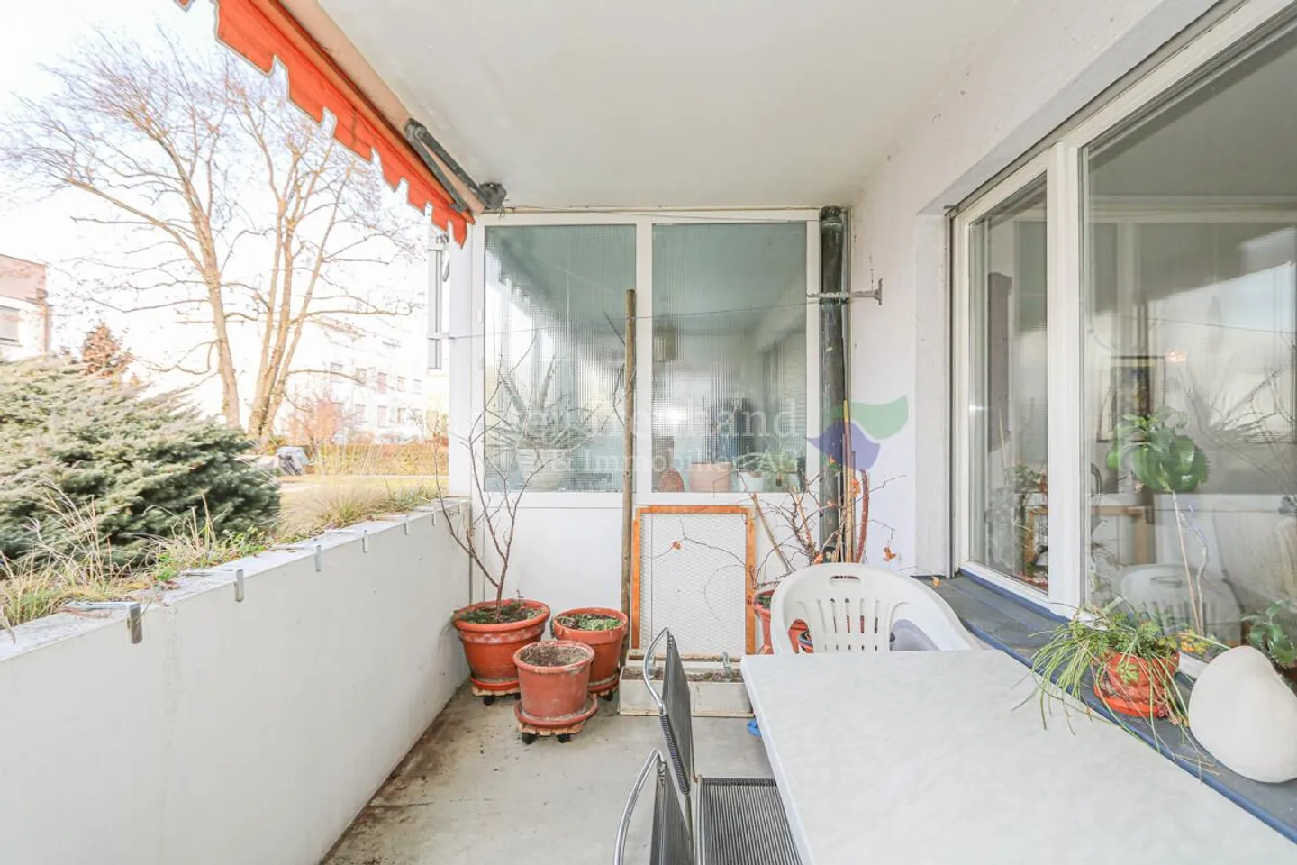 Sole del mattino e della sera: Luminoso appartamento di 2,5 stanze con stanza hobby - Foto 8 di 13