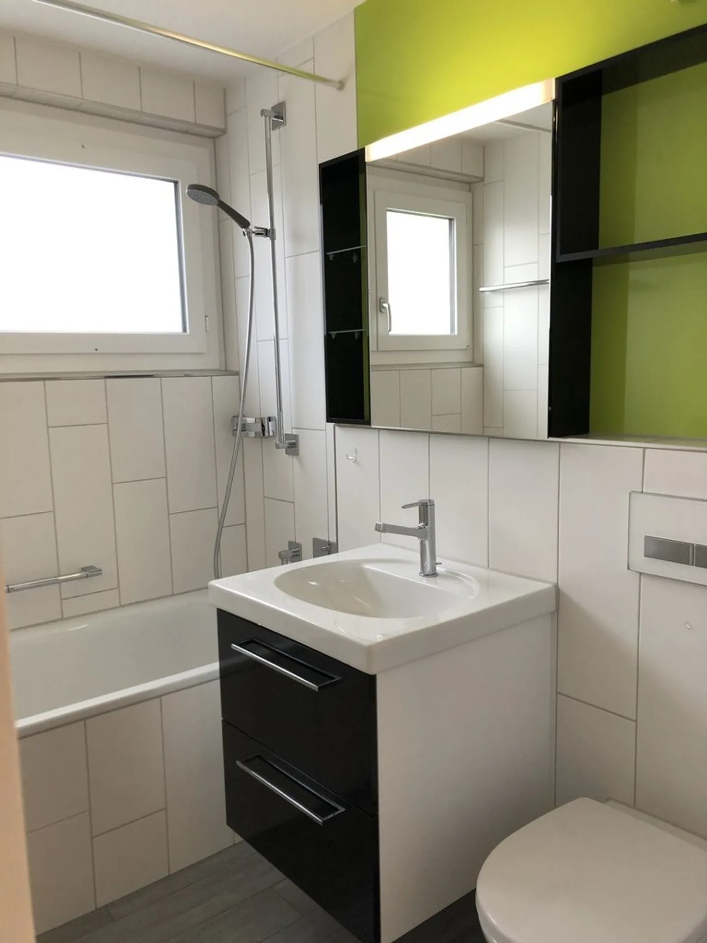 Appartamento moderno di 3,5 locali con balcone - Foto 3 di 9