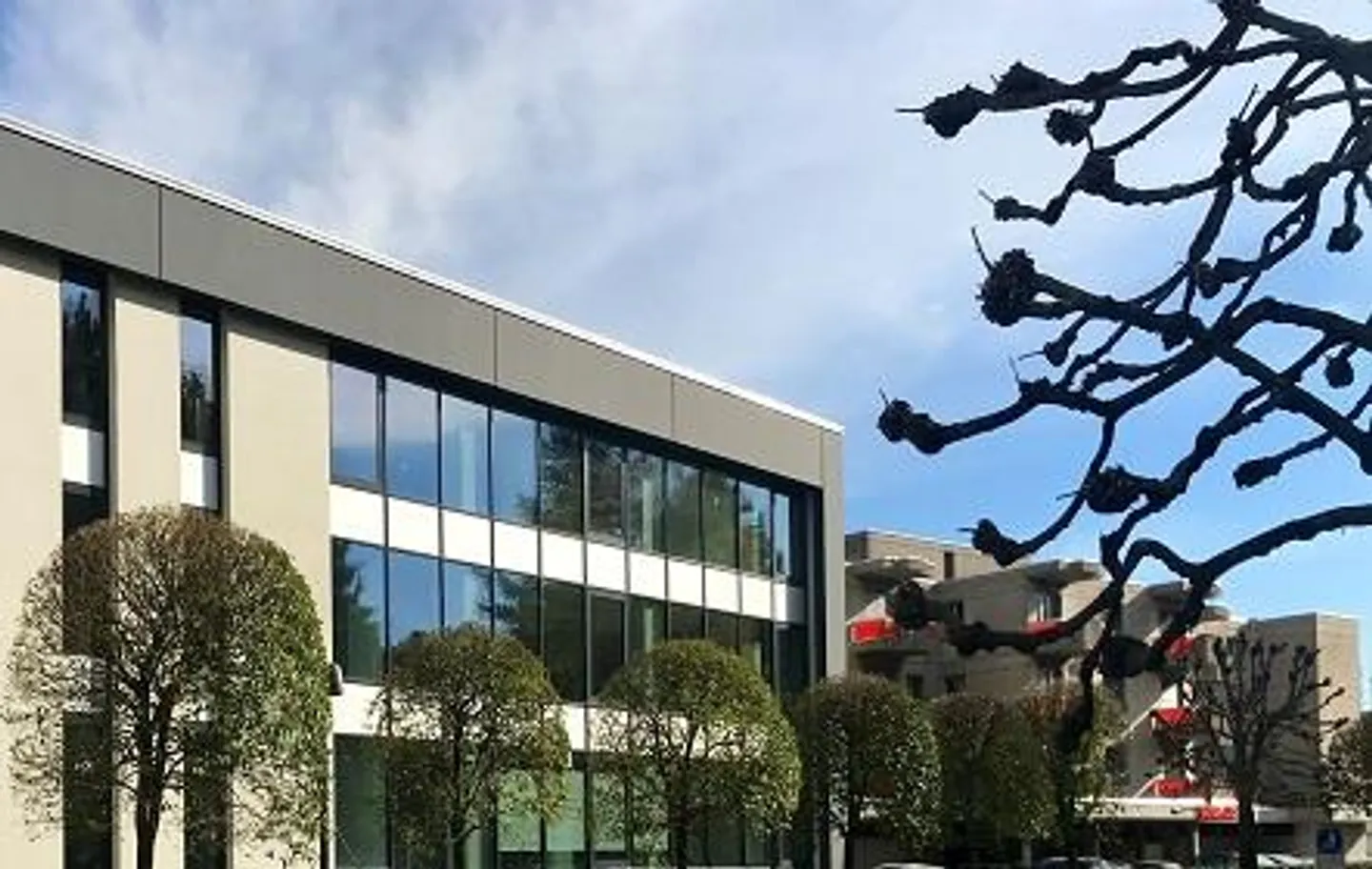 HELLER BÜRO MIT MEZZANIN UND EIGENEM EINGANG - STABIO - Foto 1 von 2