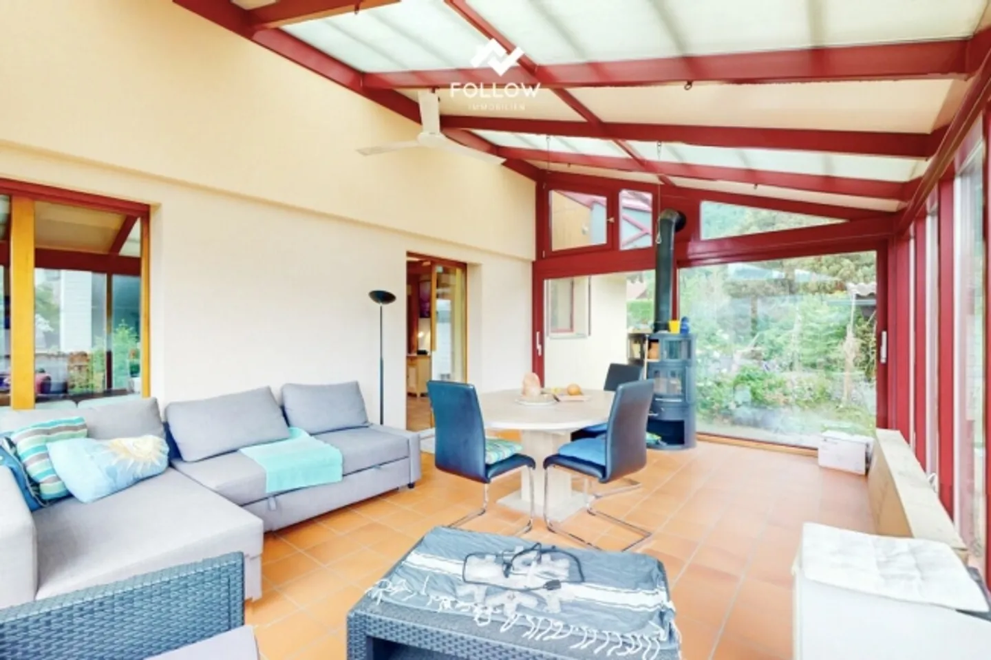 Ampia casa unifamiliare in posizione centrale - Foto 4 di 16