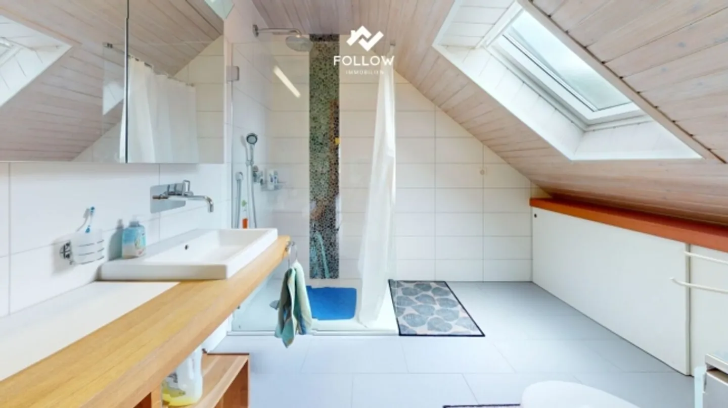 Ampia casa unifamiliare in posizione centrale - Foto 11 di 16