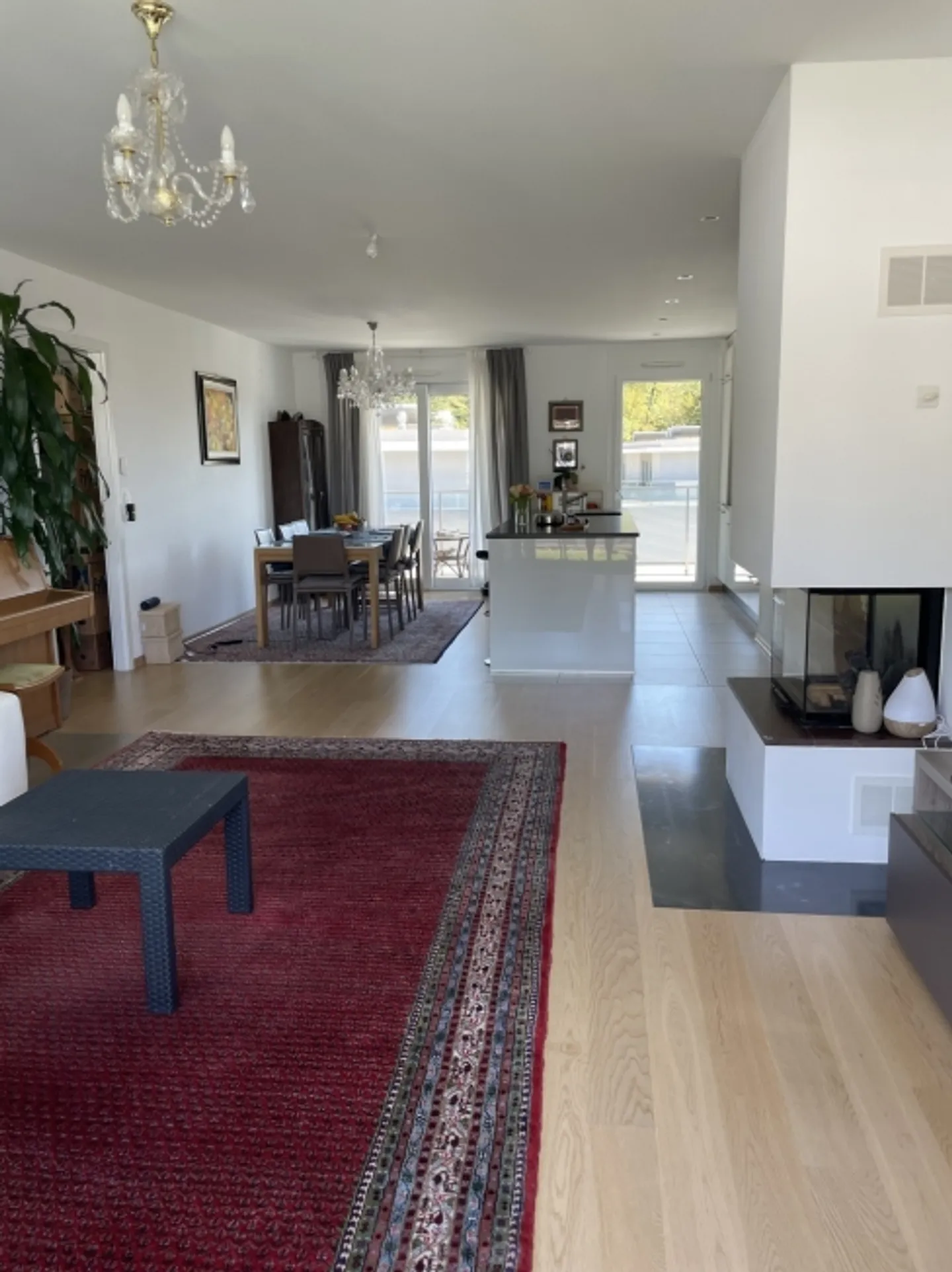 Apartment for rent - Photo 2 of 10