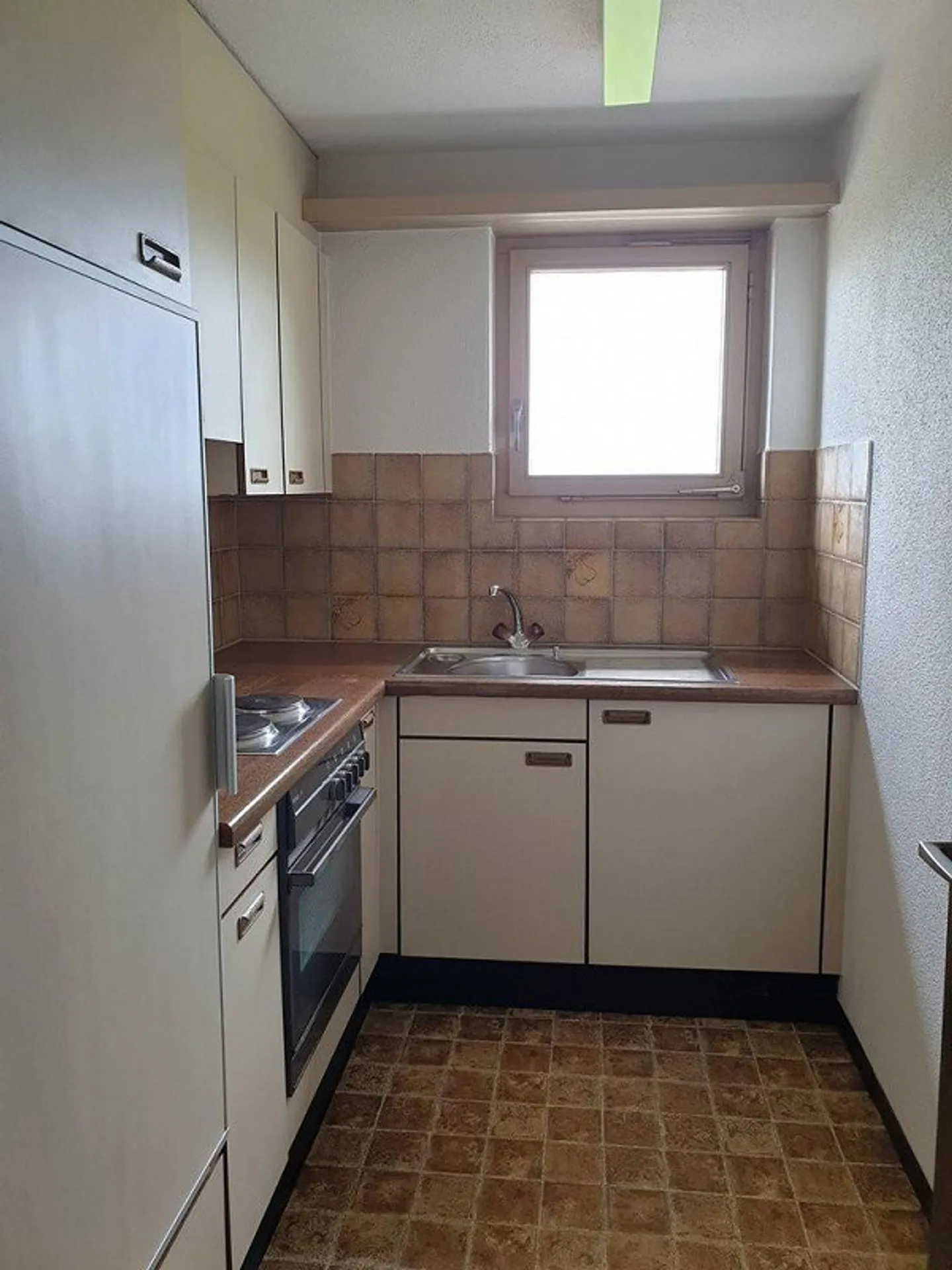 Sunny and quiet location - near motorway access A1 - Photo 2 of 5