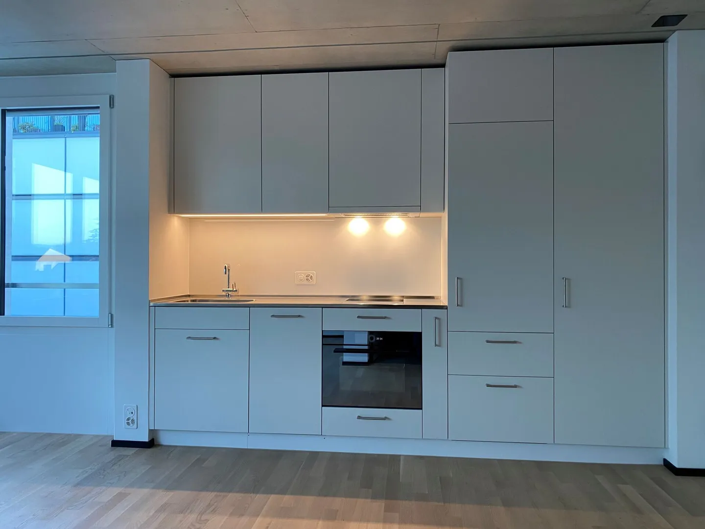 Modern Studio Apartment in Central Location - Photo 5 of 7
