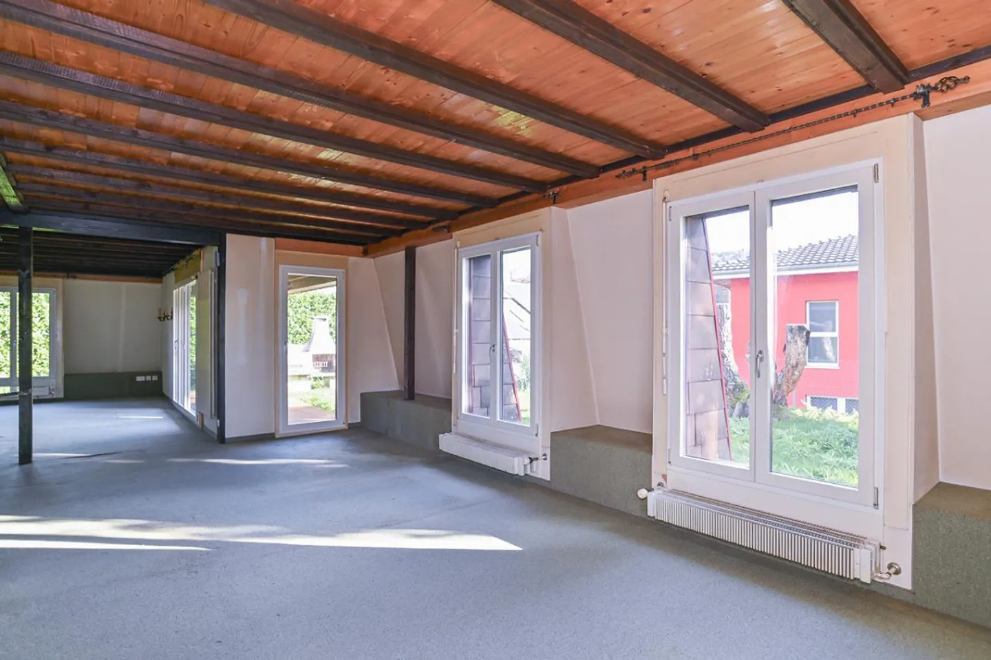 Casa indipendente al piano terra con ampi spazi circostanti - Foto 3 di 15