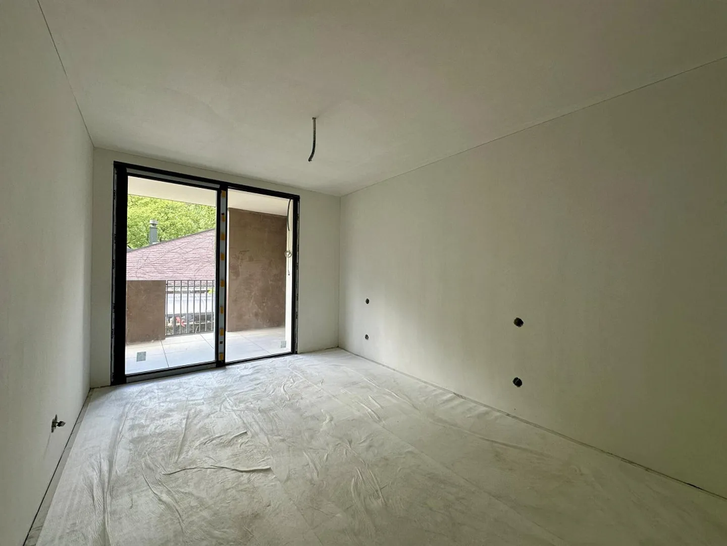 MODERNE ET LUMINEUX 2.5 PIÈCES AVEC GRANDE TERRASSE À BIASCA - Photo 5 sur 10