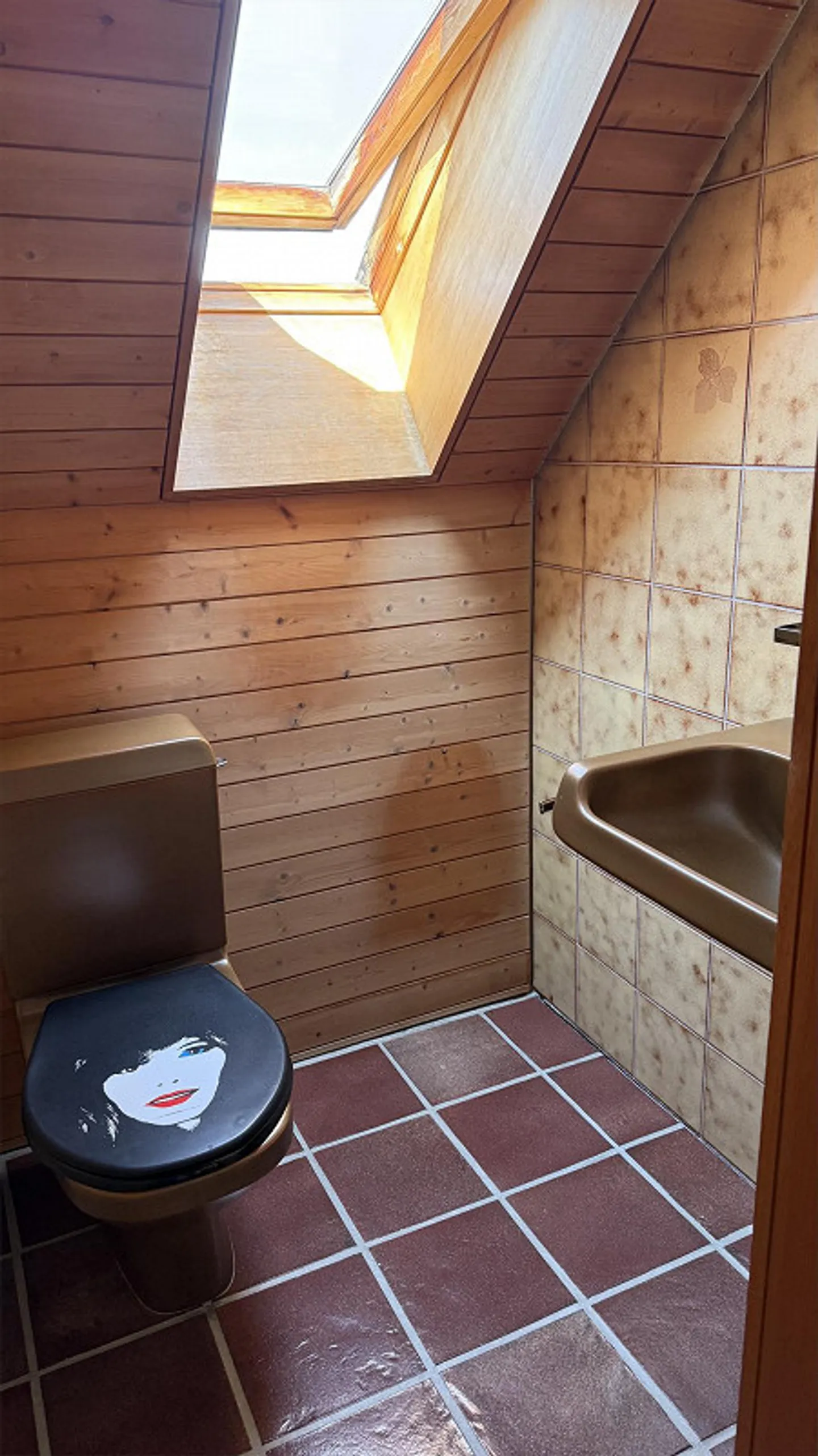 Grand bel appartement sous les toits de 4,5 pièces - Photo 8 sur 15