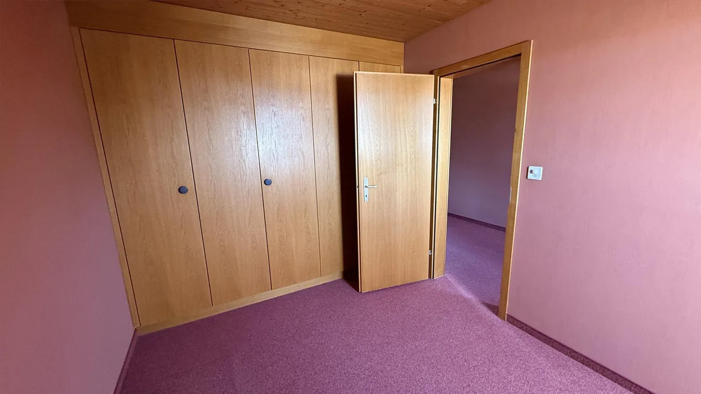 Grand bel appartement sous les toits de 4,5 pièces - Photo 11 sur 15