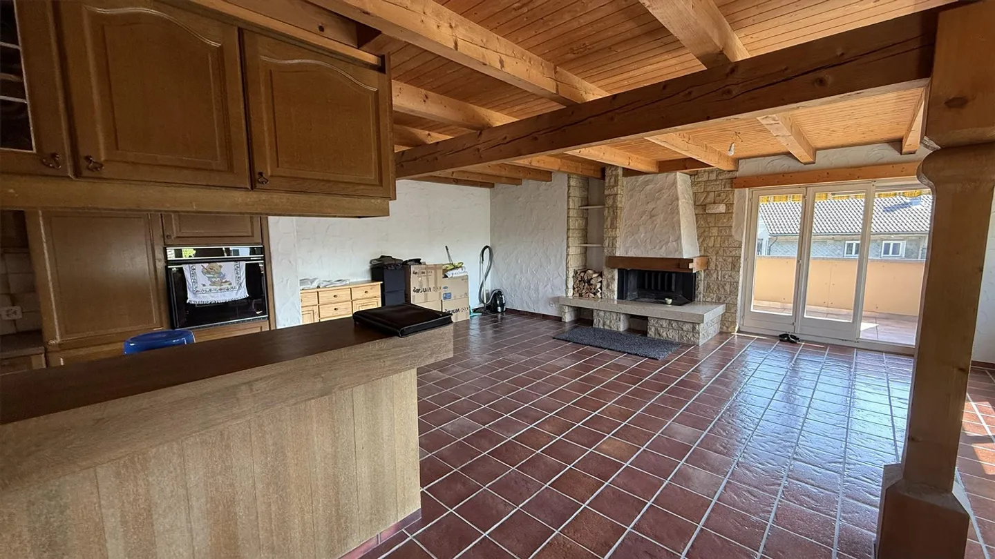 Grand bel appartement sous les toits de 4,5 pièces - Photo 6 sur 15