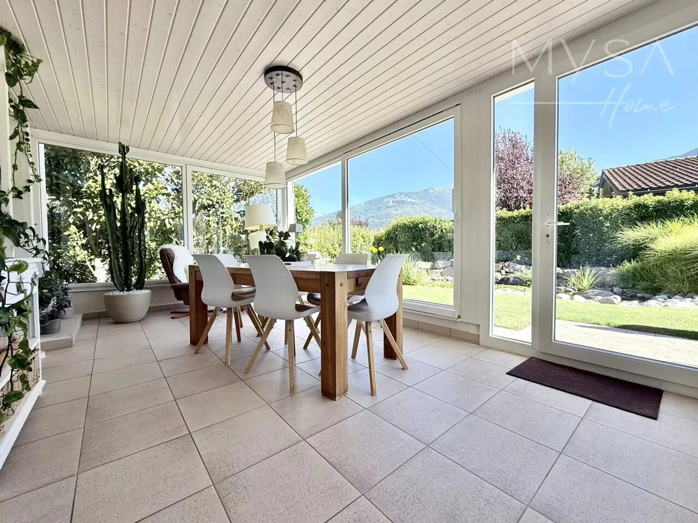 Charmante Villa mit Pool - Foto 4 von 12