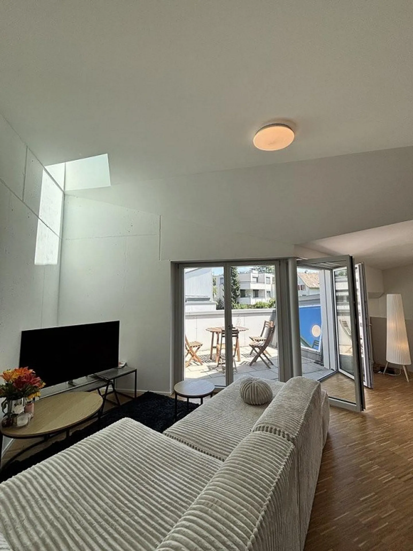 New Build Dream on Two Floors - 2.5-Room Maisonette in Prime Location - Photo 3 of 6