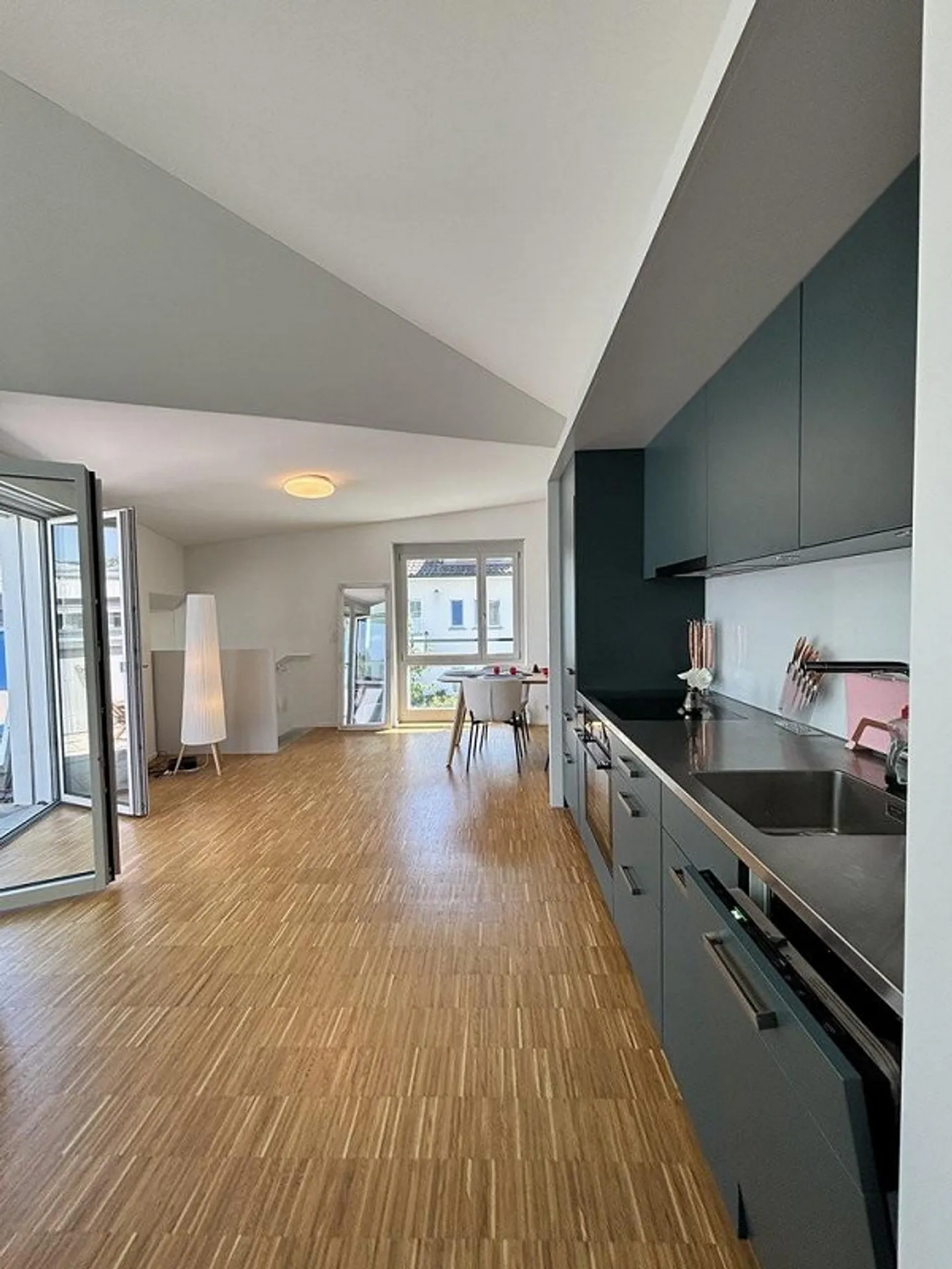 New Build Dream on Two Floors - 2.5-Room Maisonette in Prime Location - Photo 4 of 6