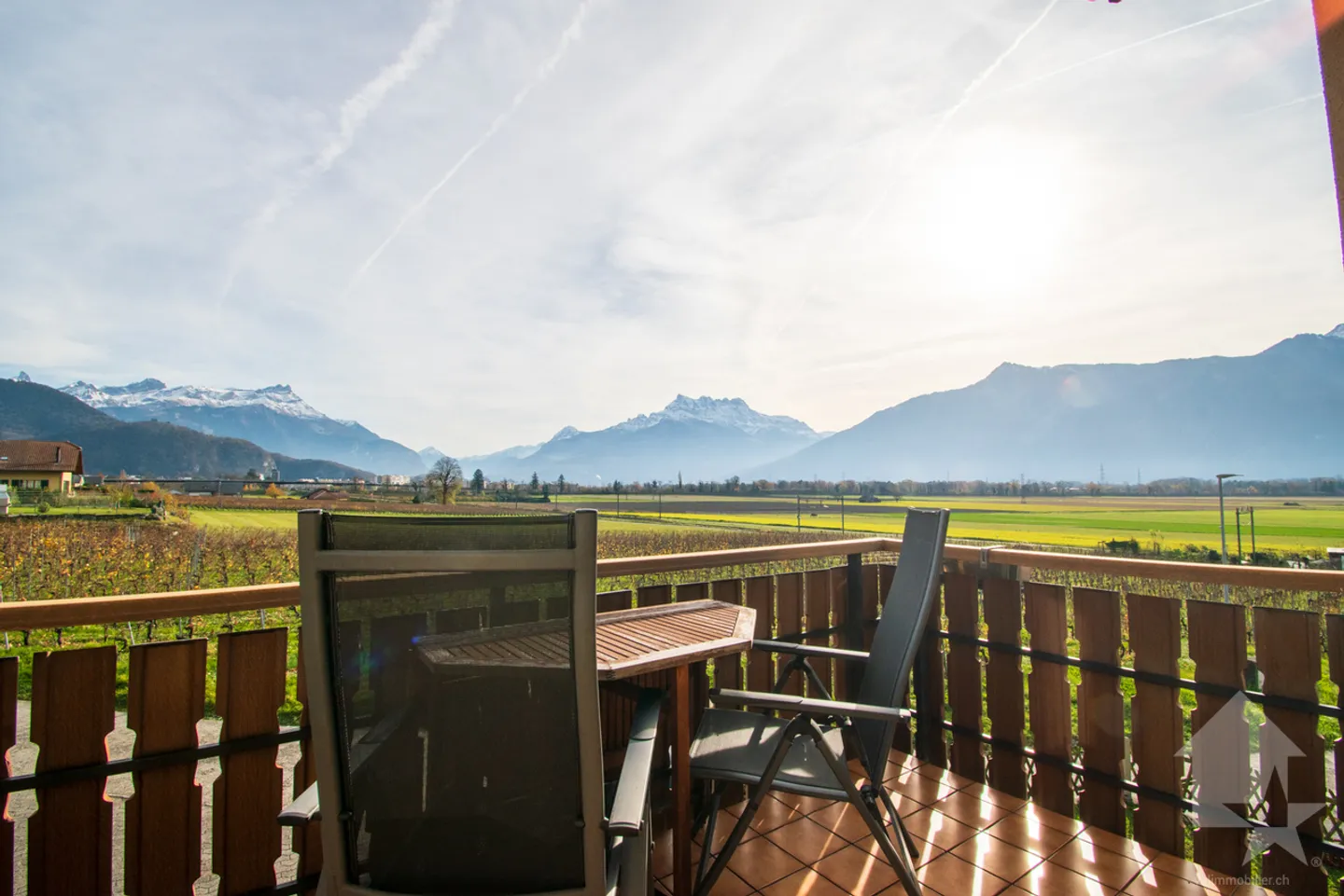 Edificio misto con 2 appartamenti e un laboratorio - Foto 11 di 12