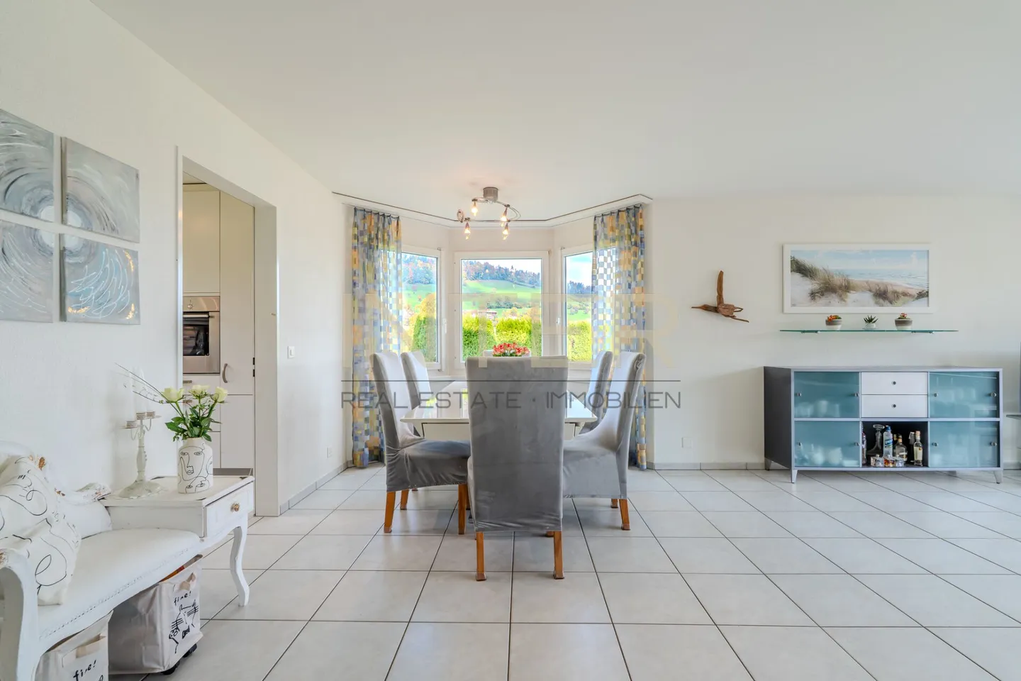 Sunny hillside location with a view of greenery - 5.5-room semi-detached house - Photo 7 of 20
