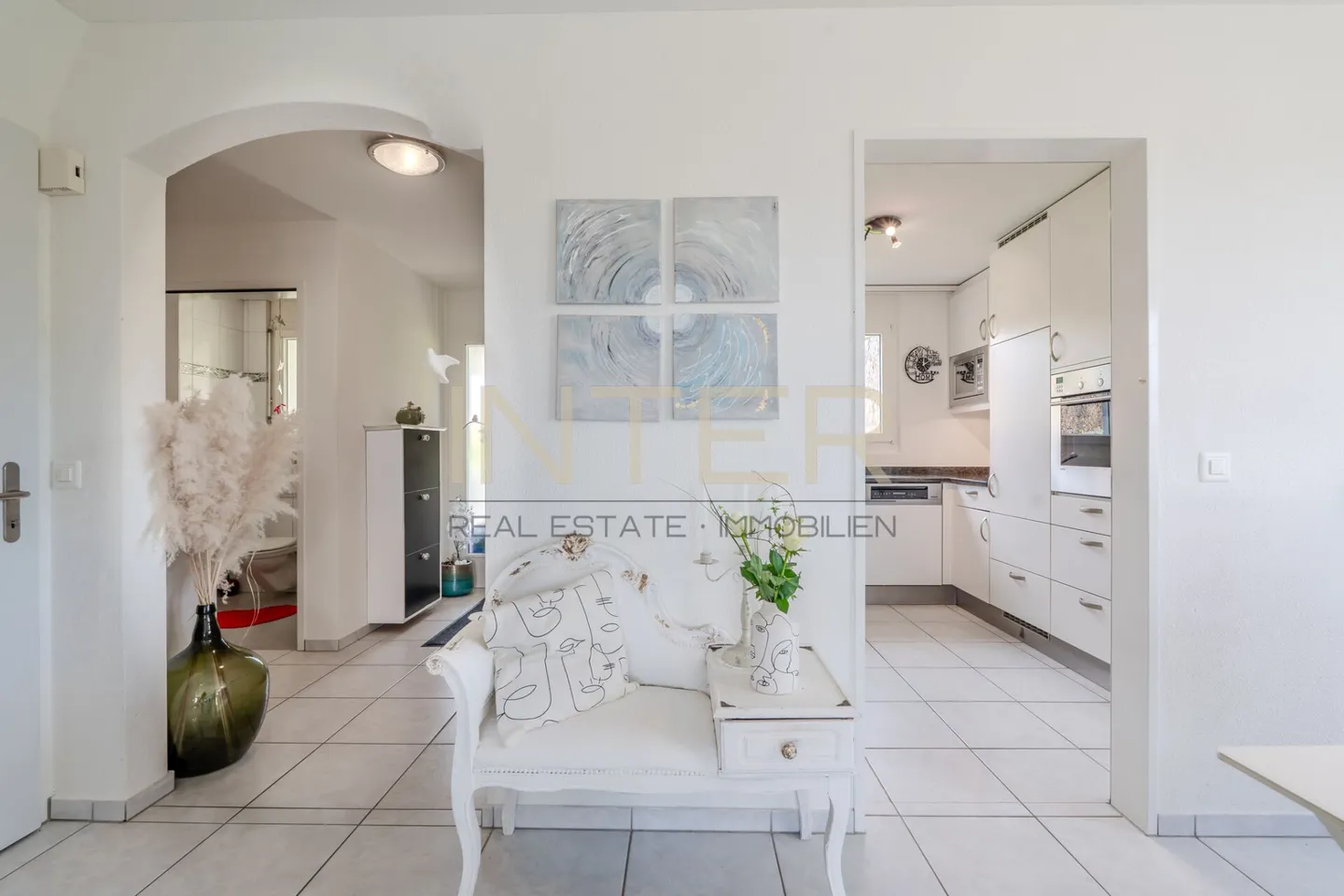 Sunny hillside location with a view of greenery - 5.5-room semi-detached house - Photo 9 of 20