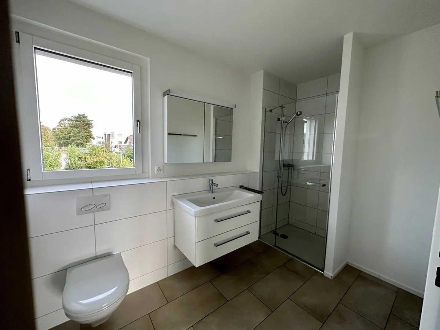 Modern 3.5-room new apartment in a central location - Photo 9 of 10