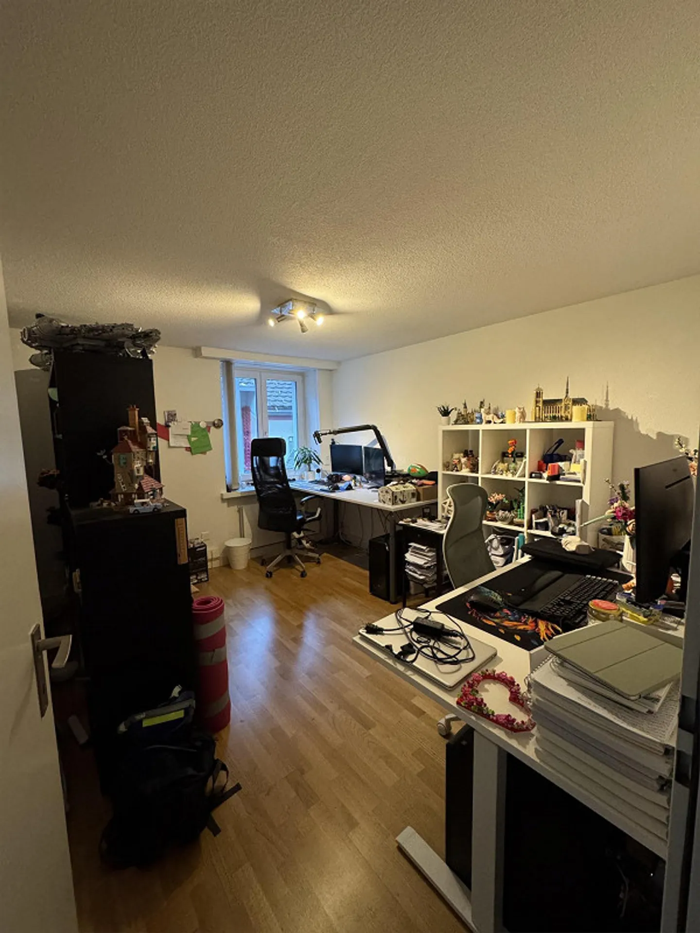 Bright 3-room apartment with large balcony in a central location in Näfels - Photo 2 of 9