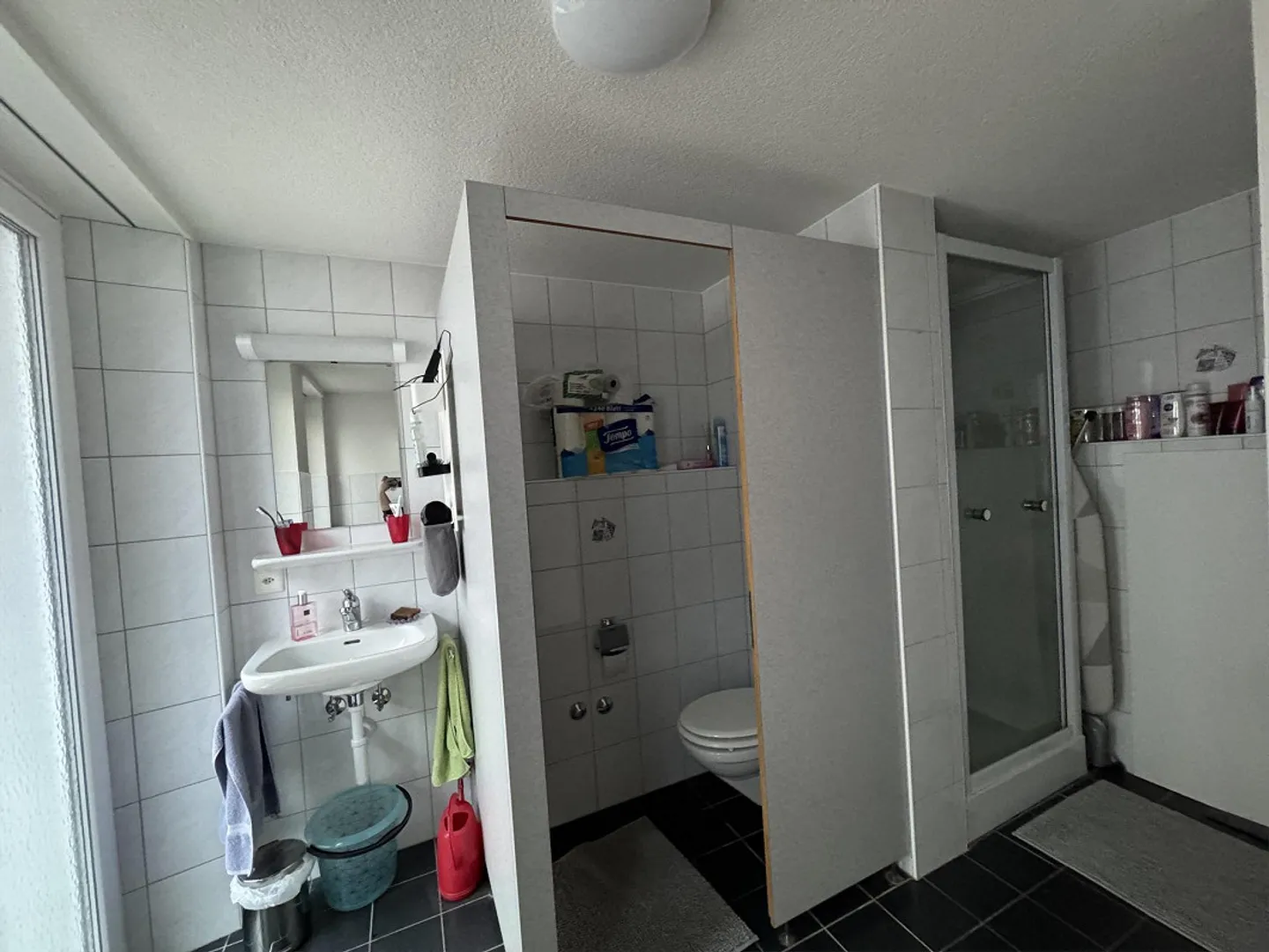 Bright 3-room apartment with large balcony in a central location in Näfels - Photo 4 of 9