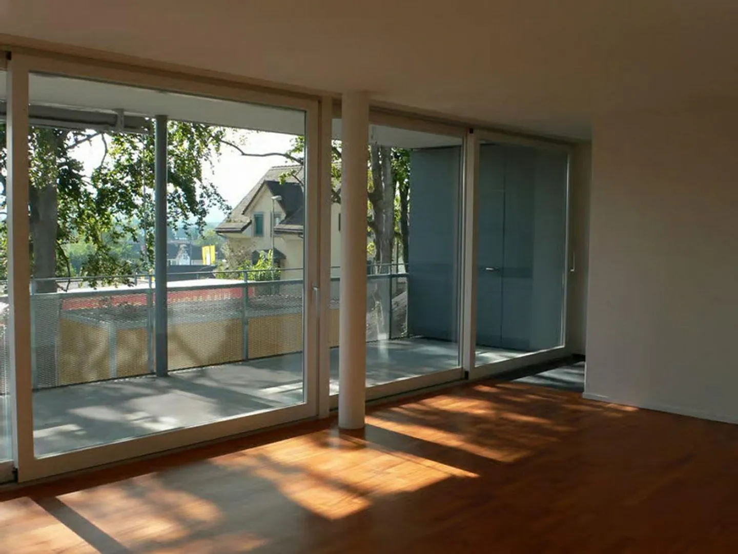 Appartement moderne de 4,5 pièces à Dübendorf - Parfait pour les familles ! - Photo 1 sur 10