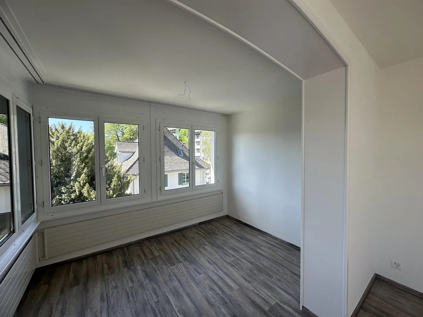 Bright and modern 4.5-room apartment with a thoughtful layout - Photo 5 of 10