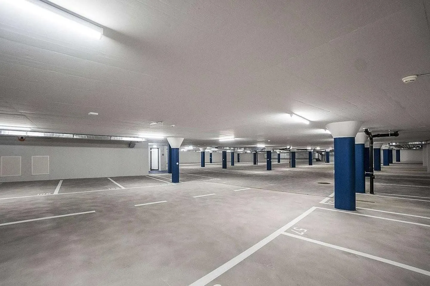 Negozio e parcheggio nel centro di Goldach - E posto auto in affitto - Foto 2 di 2