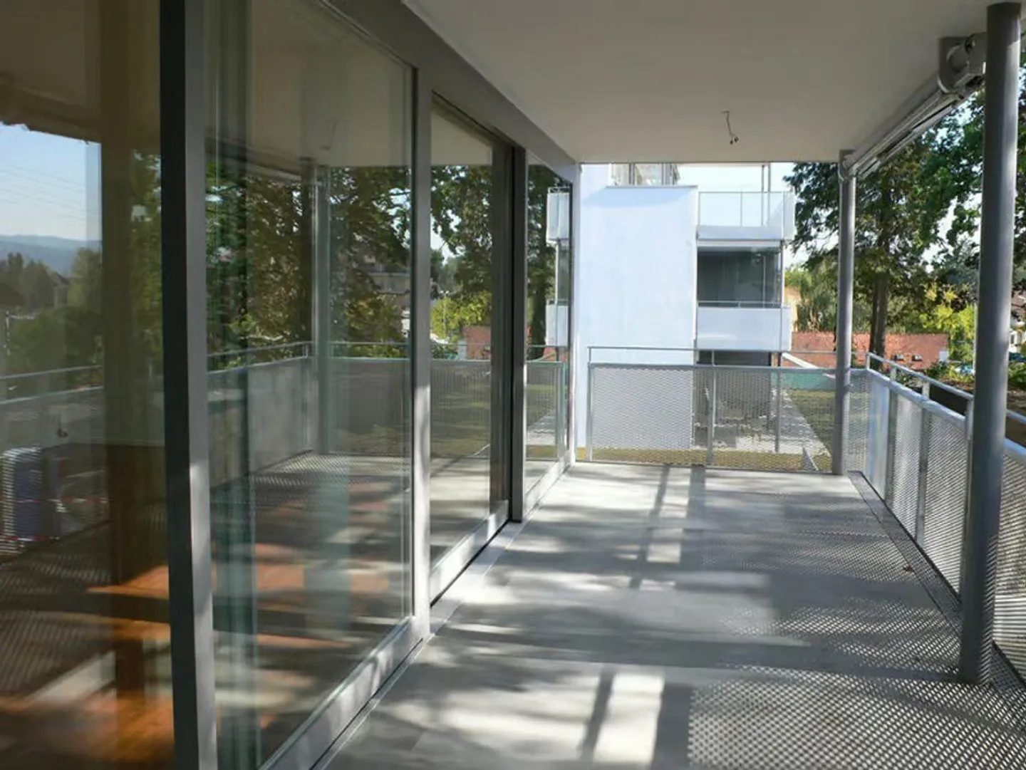 Appartement moderne de 4,5 pièces à Dübendorf - Parfait pour les familles ! - Photo 2 sur 10