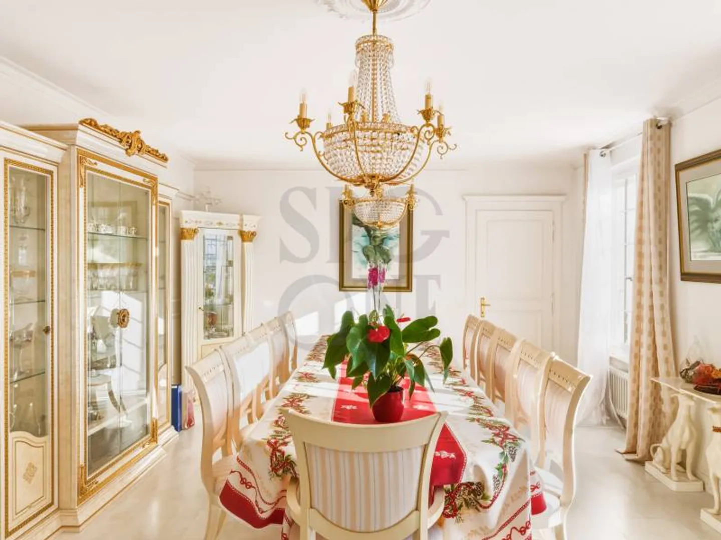 Charming Country House with Pool - Photo 6 of 12