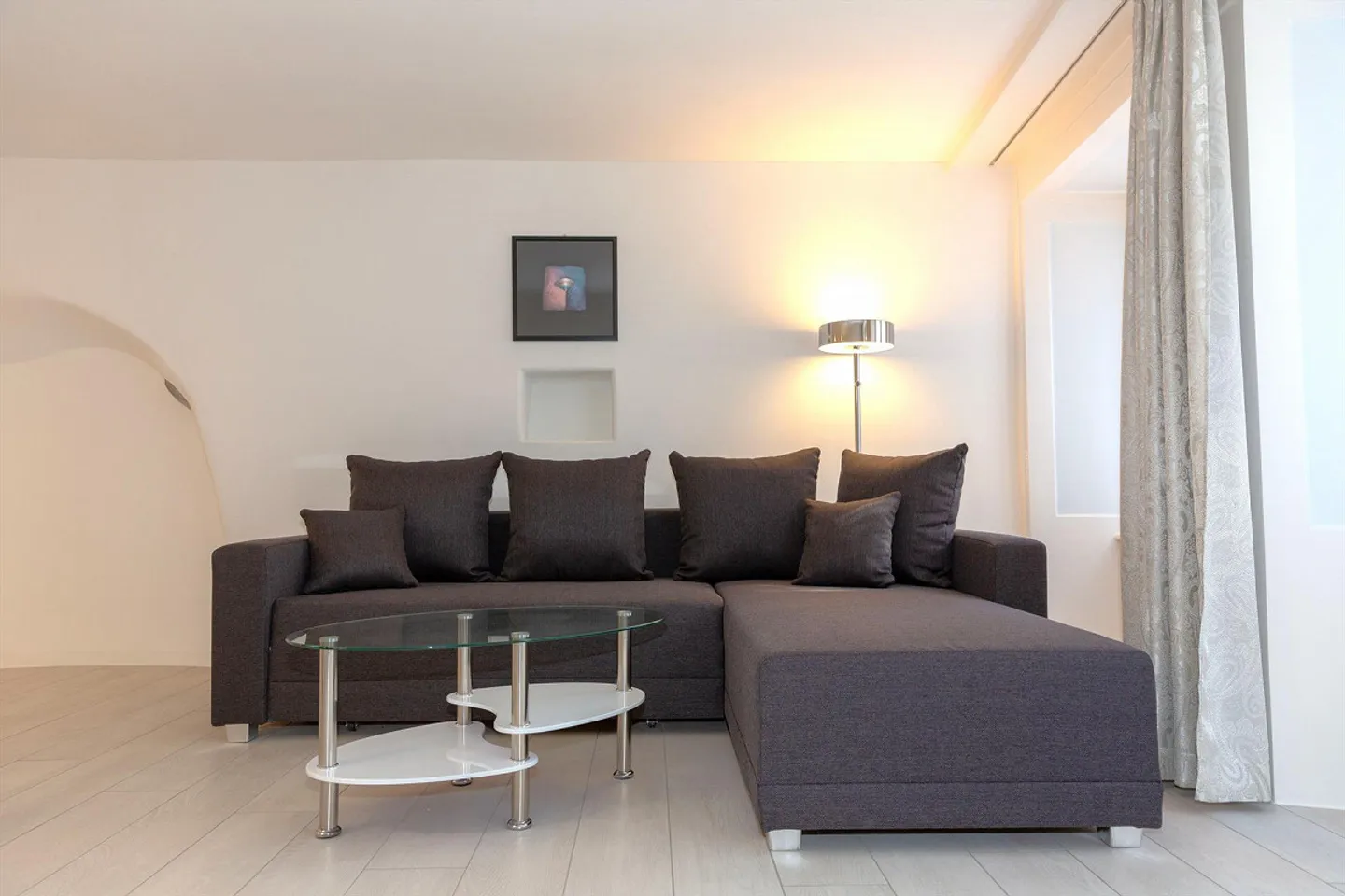 Charmante Wohnung mit Bergblick - Foto 3 von 8